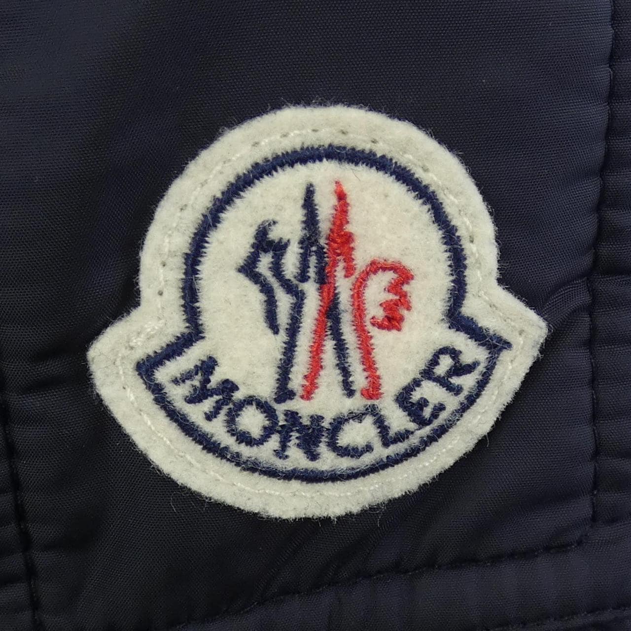 モンクレール MONCLER ダウンジャケット