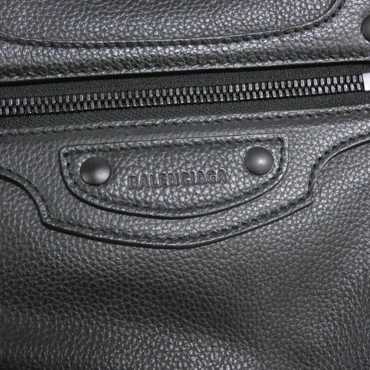 バレンシアガ ネオ クラシック スモール 678629 15Y47 バッグ