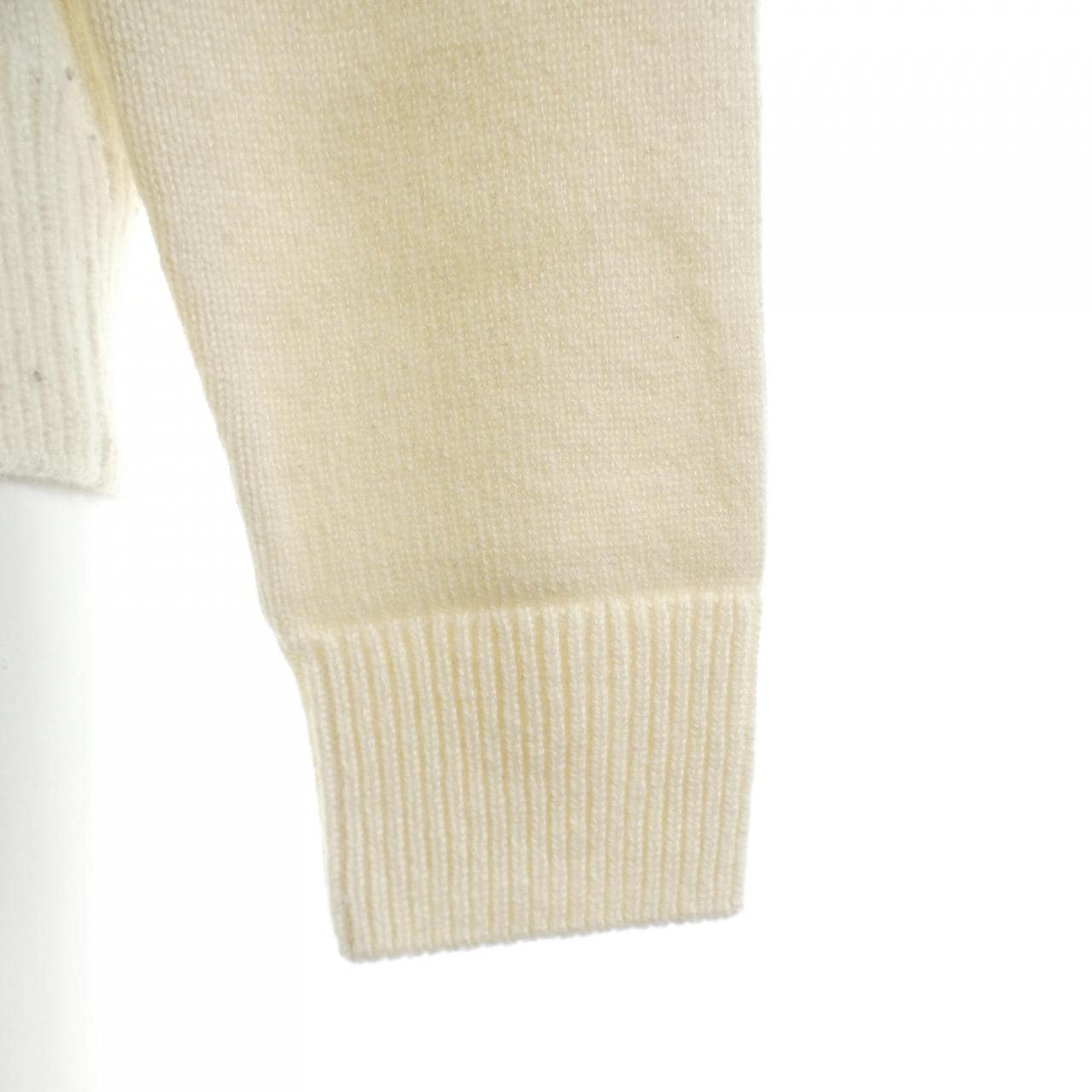 セリーヌ CELINE TRIOMPHE EMBROIDERY RY02N317V ニット