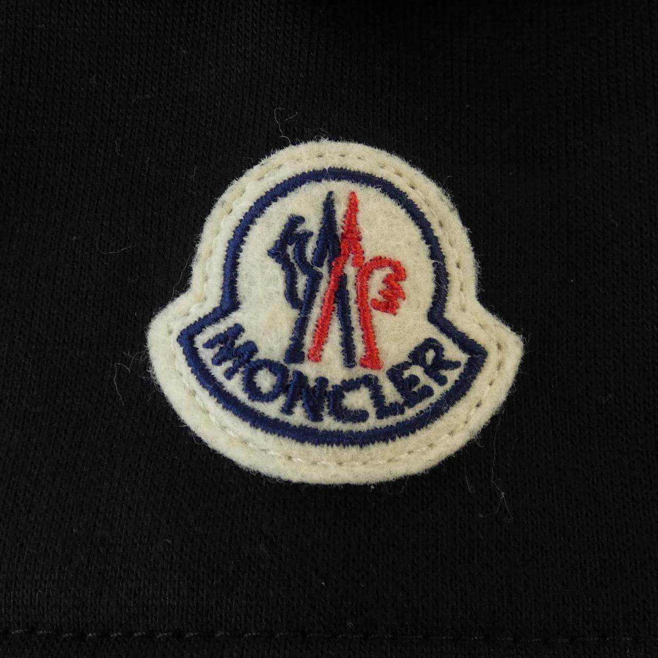 モンクレール MONCLER 10938G00028 ダウンジャケット