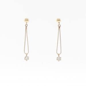 K10PG ダイヤモンド ピアス 0.06CT