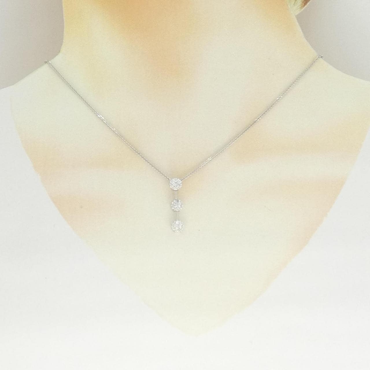 K18WG フラワー ダイヤモンド ネックレス 0.50CT