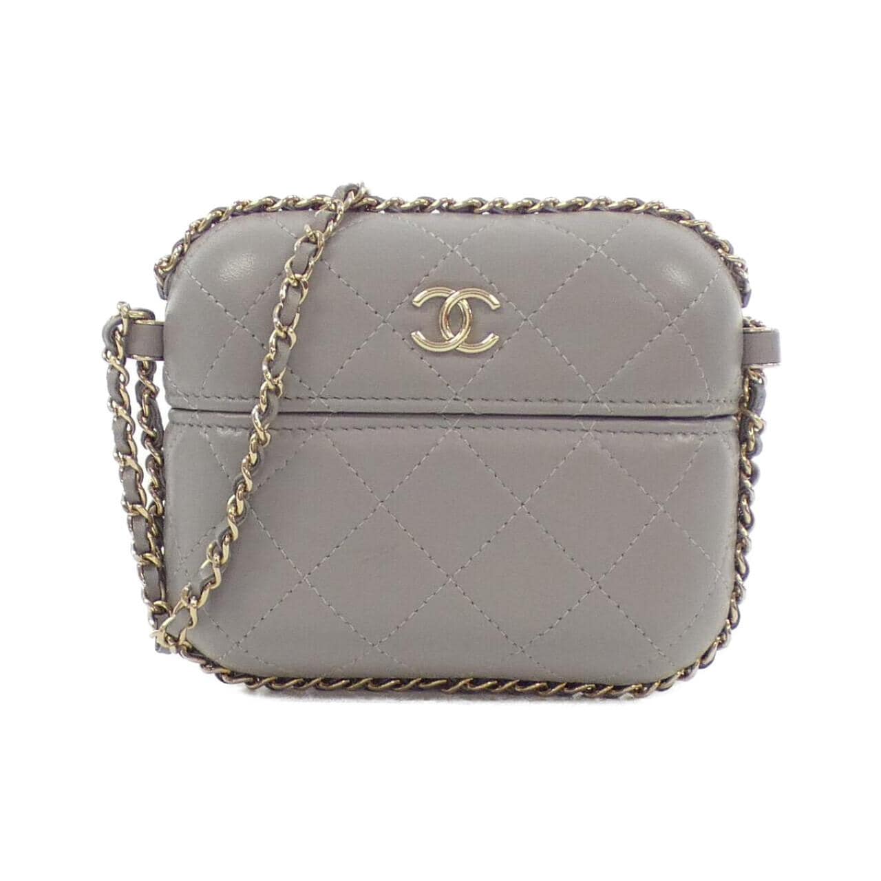 CHANEL shoulder bag