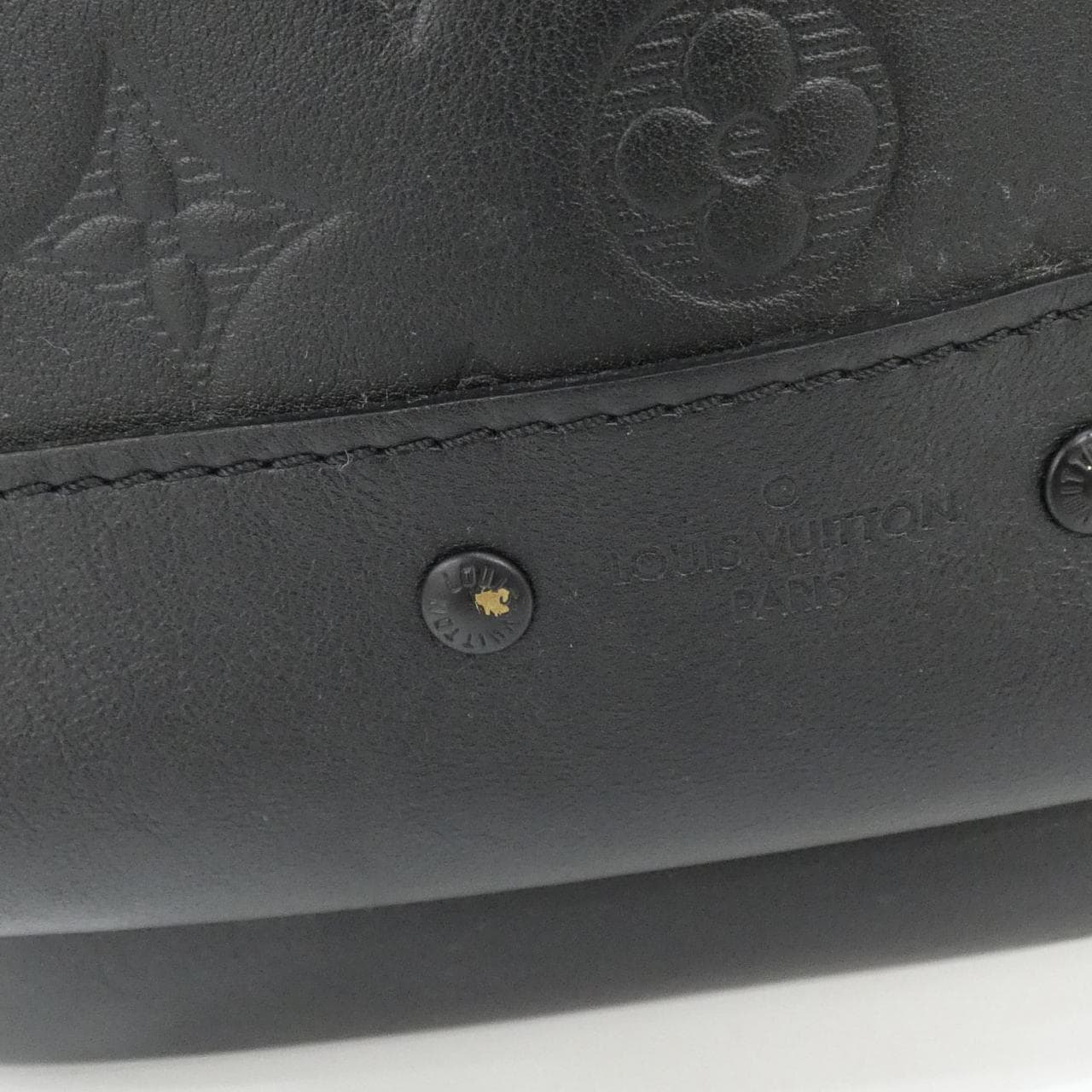 ルイヴィトン モノグラム シャドウ レーサー スリングバッグ M46107 ショルダーバッグ