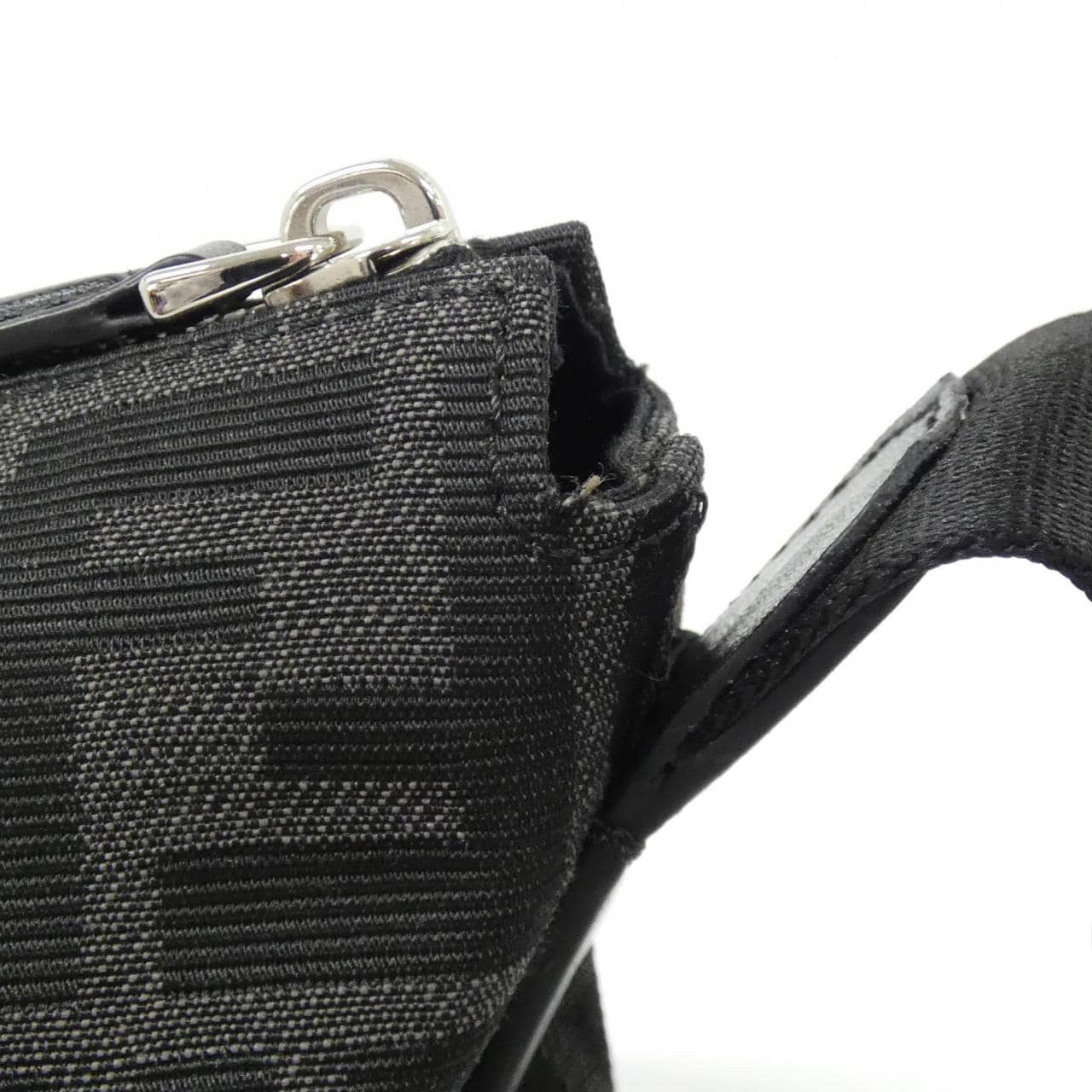 フェンディ 7VA526 AG0M ウエストバッグ