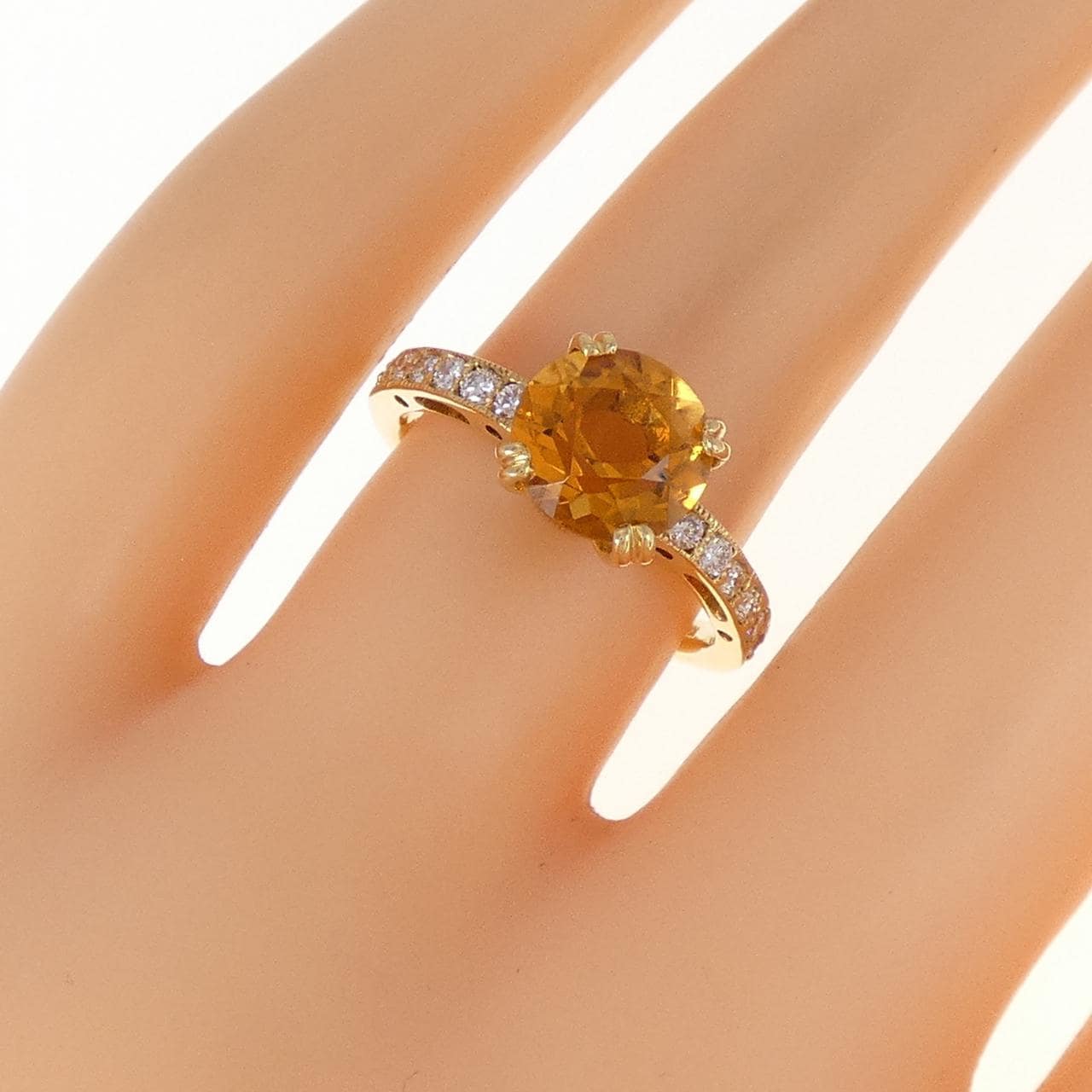 K18YG黄水晶戒指