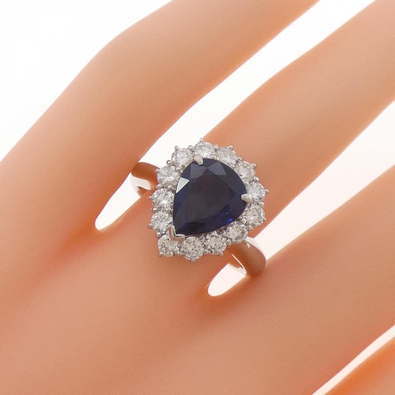 PT900 サファイヤ リング 2.79CT