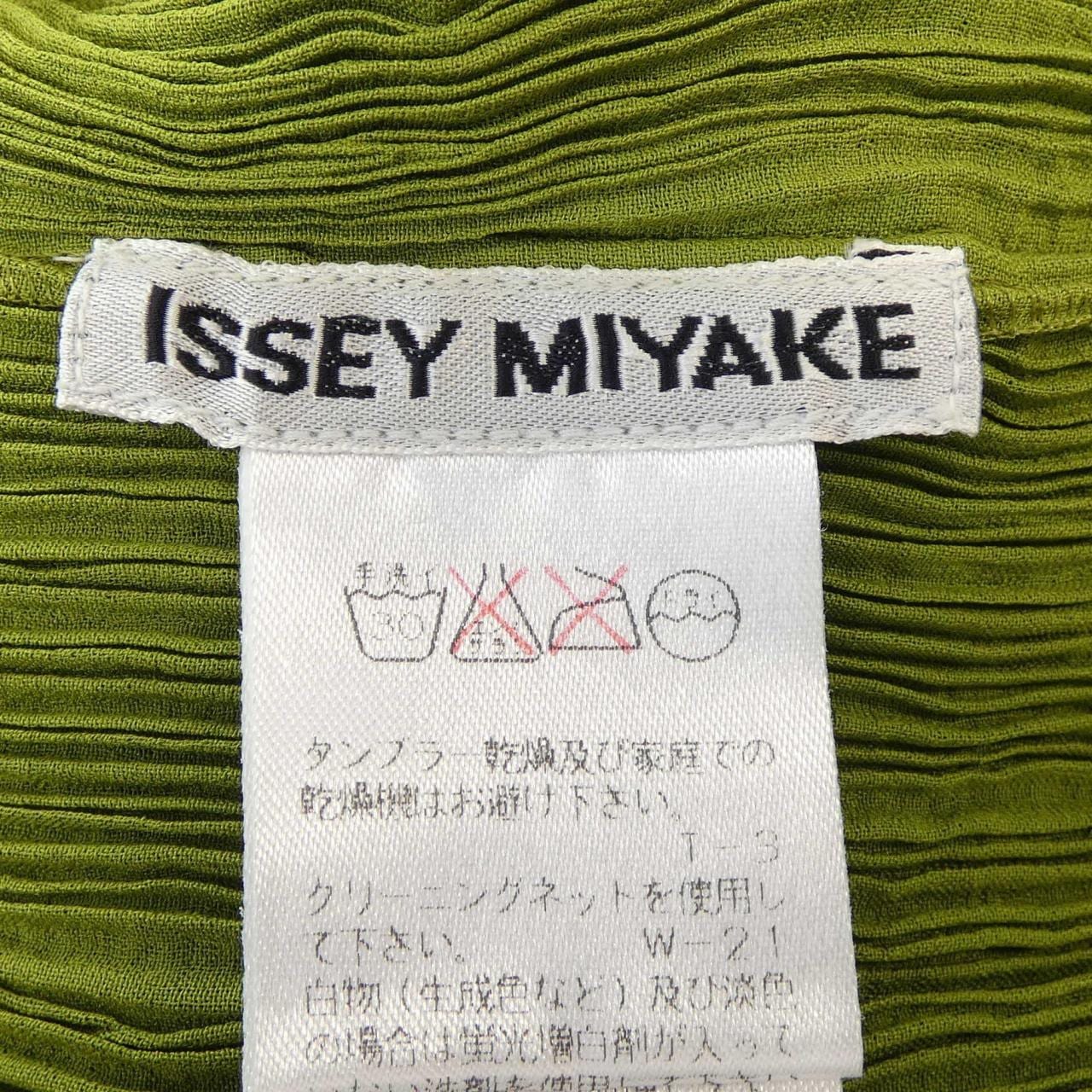 【ヴィンテージ】イッセイミヤケ ISSEY MIYAKE トップス