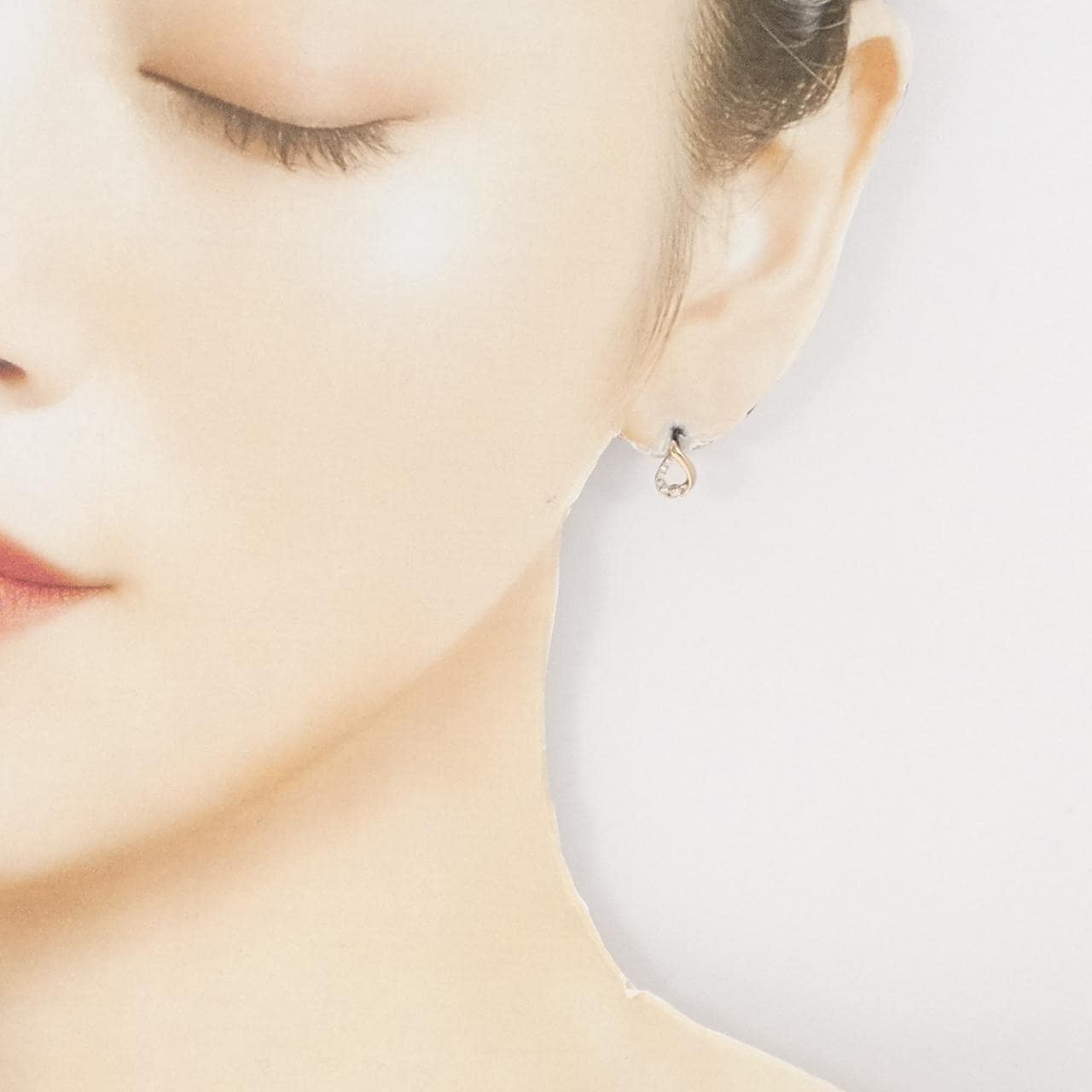 4゜C ダイヤモンド ピアス