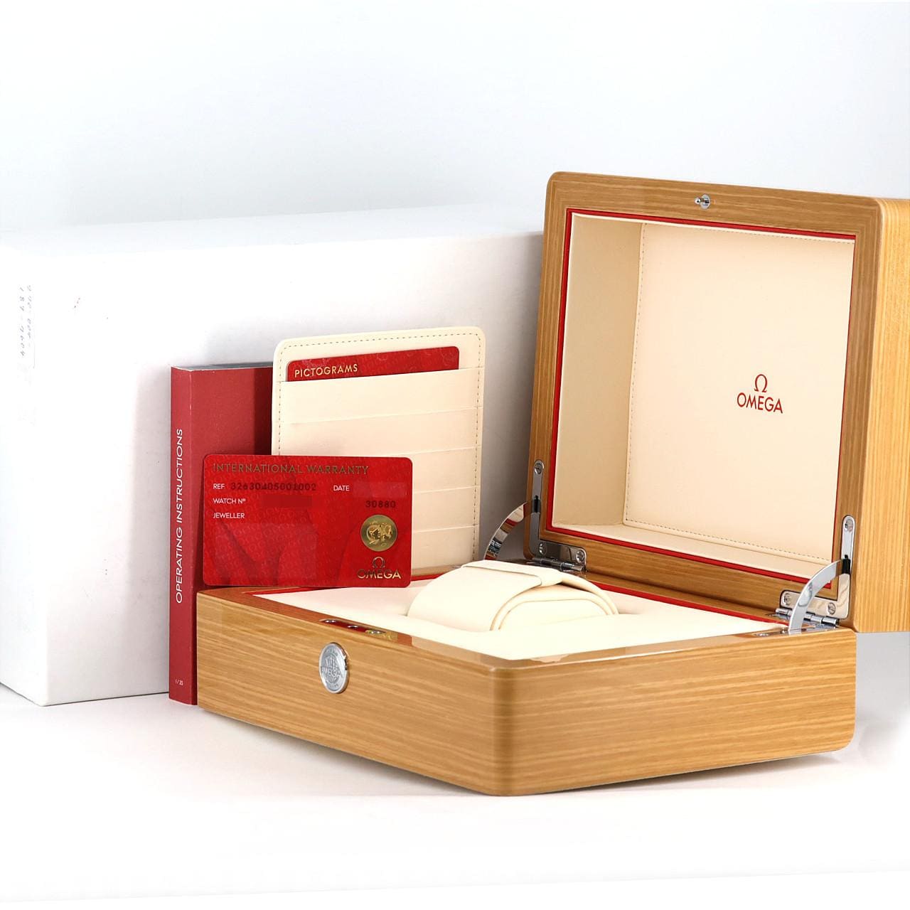 オメガ スピードマスターレーシング 326.30.40.50.01.002 SS 自動巻