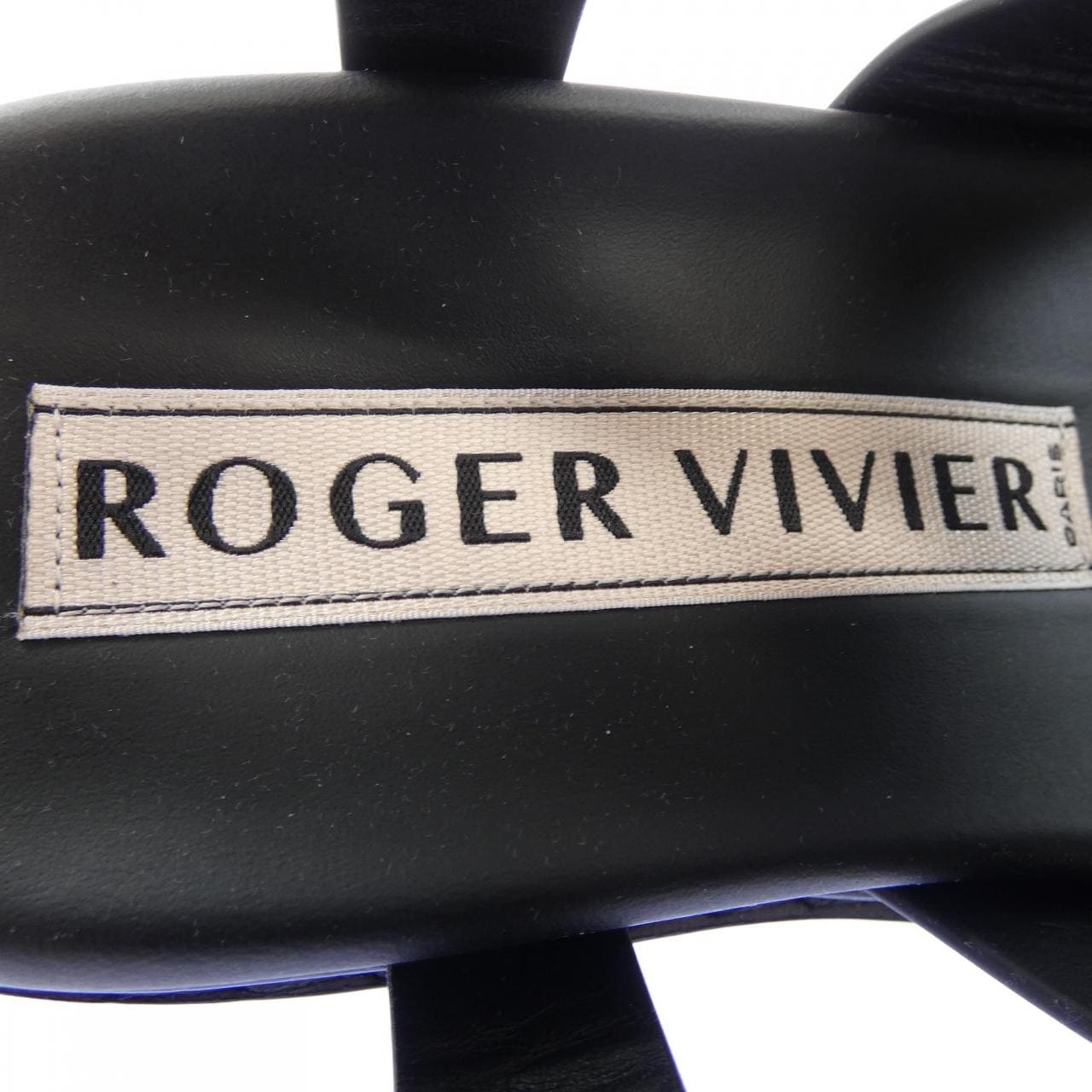 ロジェヴィヴィエ ROGER VIVIER ヴィヴレンジャーストラスバックルレザー パンプス