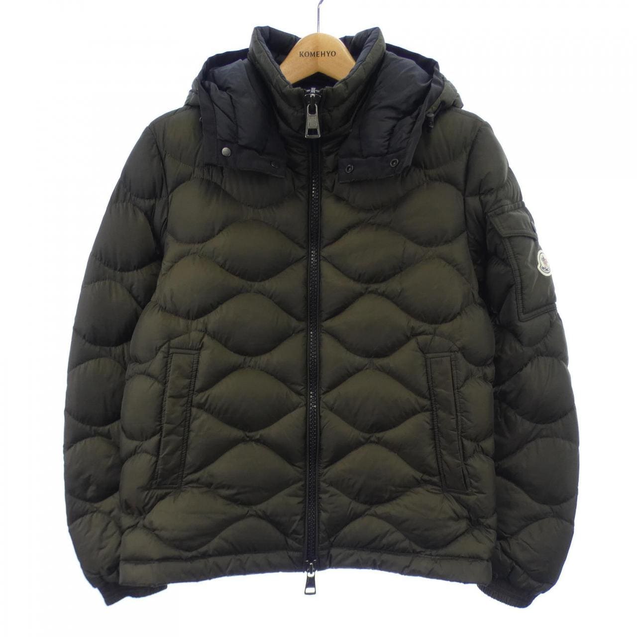 モンクレール MONCLER ダウンジャケット