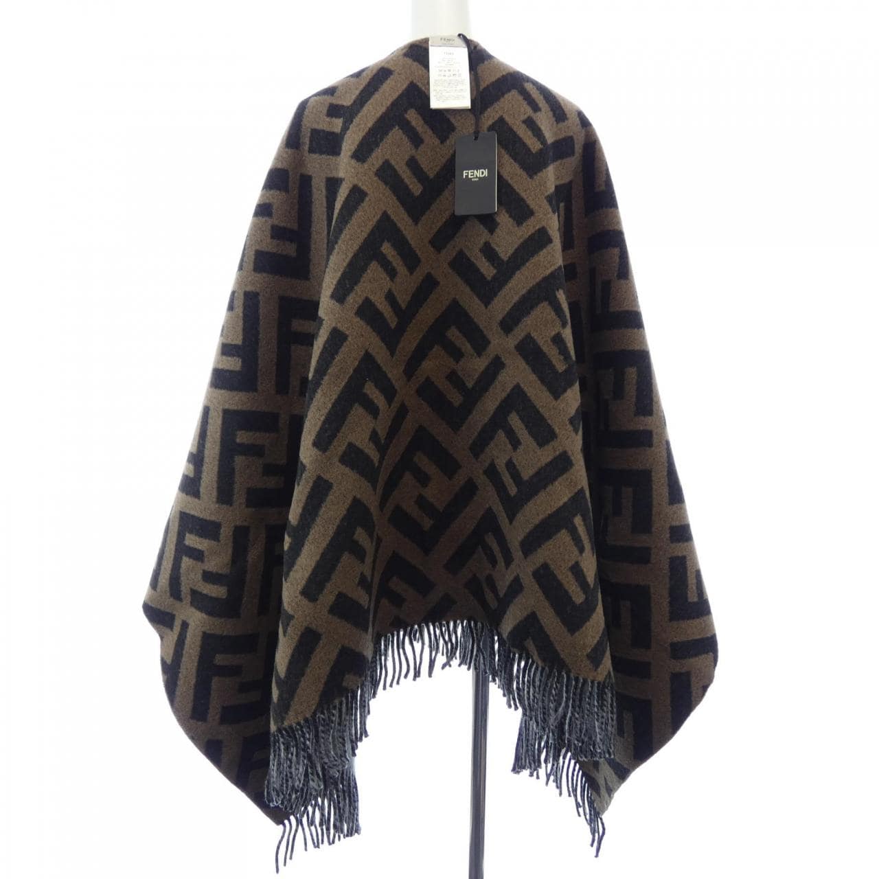 フェンディ FENDI FFポンチョ FXX715 AEOW ケープ