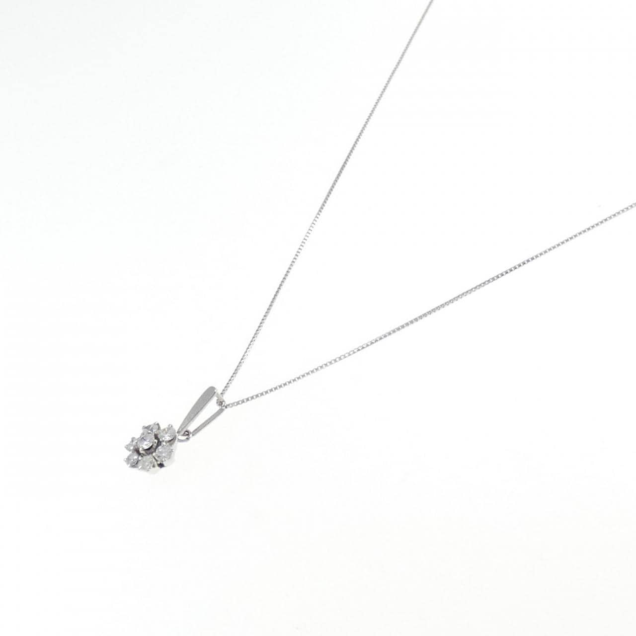PM/PT Flower Diamond Necklace
