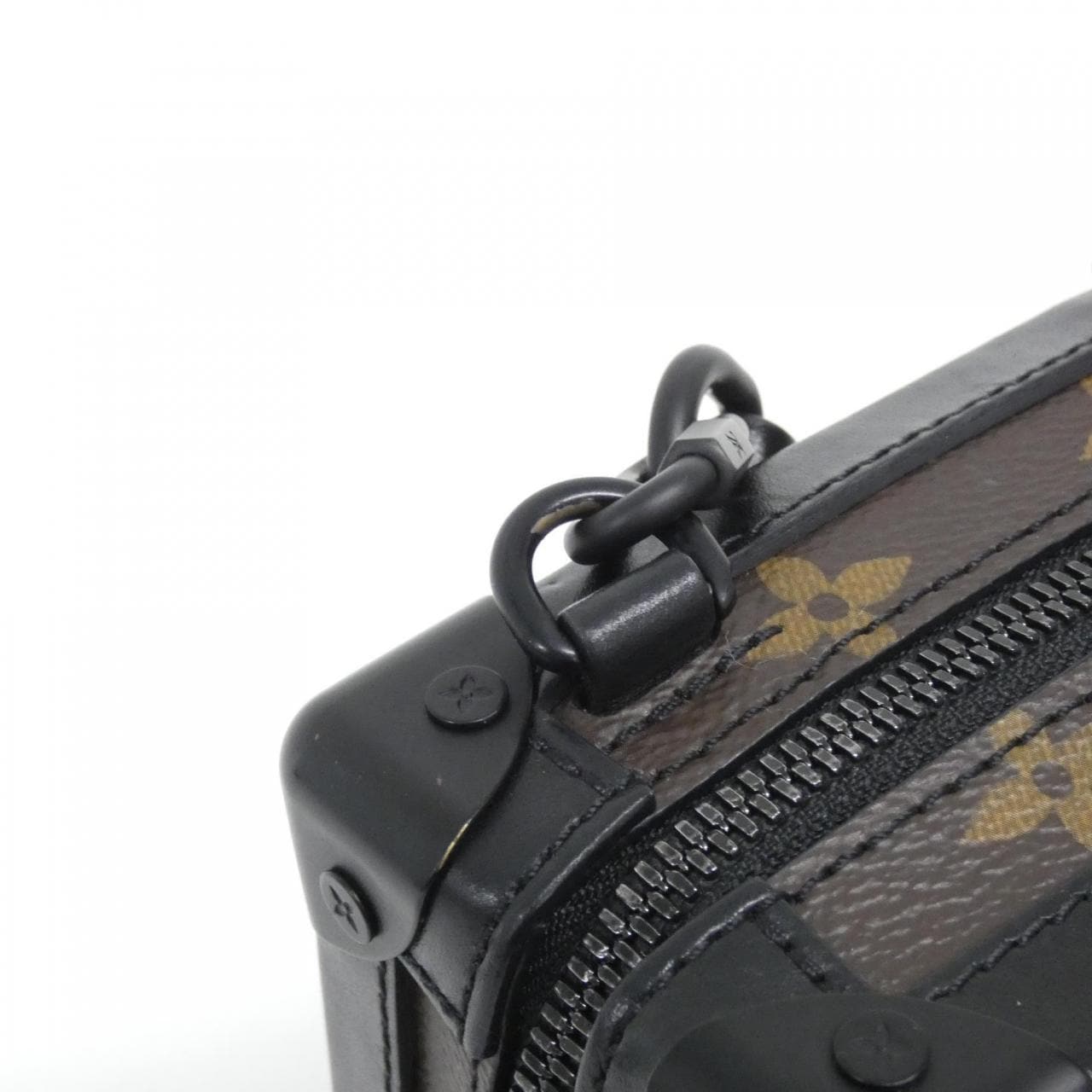 LOUIS VUITTON Monogram Tuftage Vertical Soft Trunk M45079 单肩包