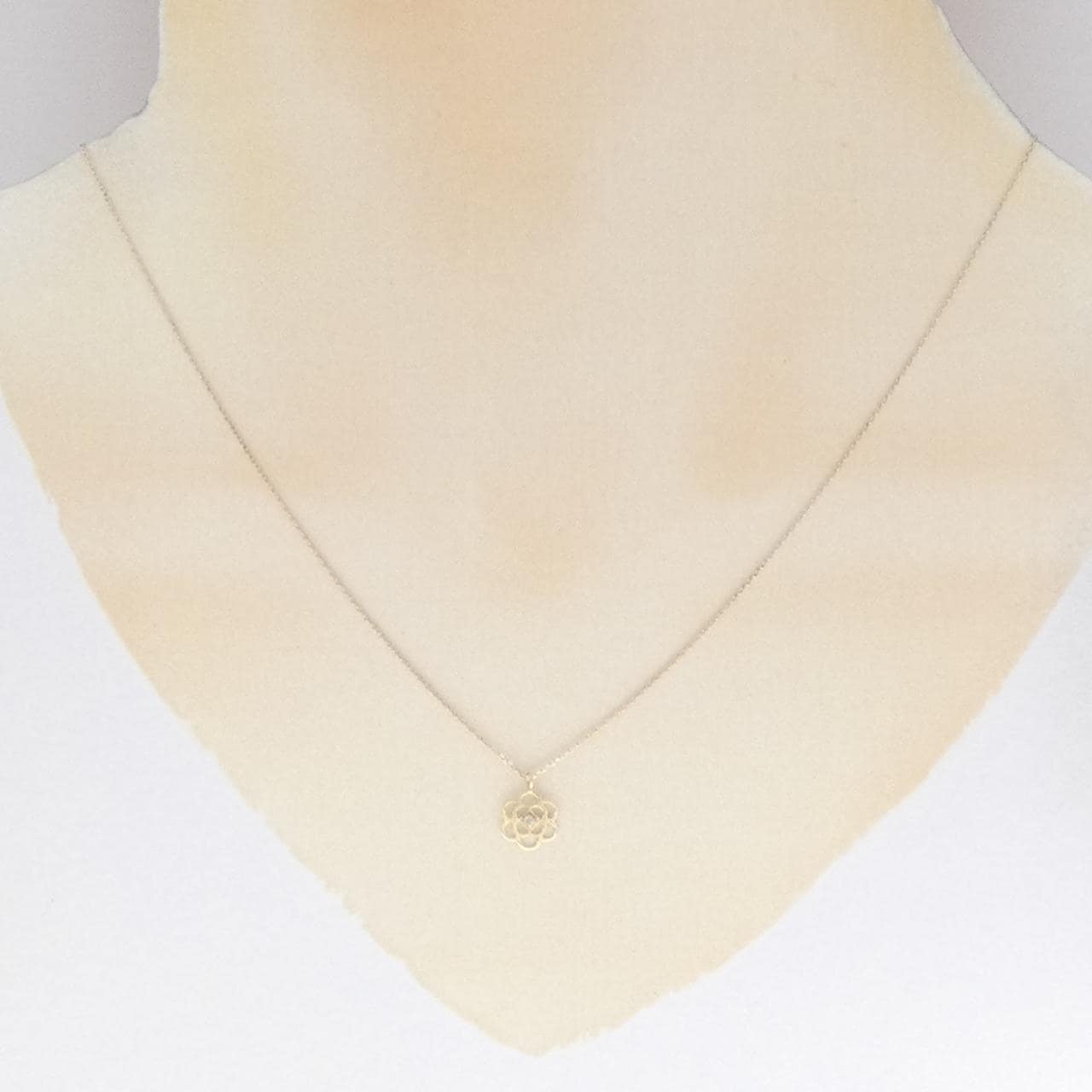 K10YG フラワー ダイヤモンド ネックレス 0.01CT