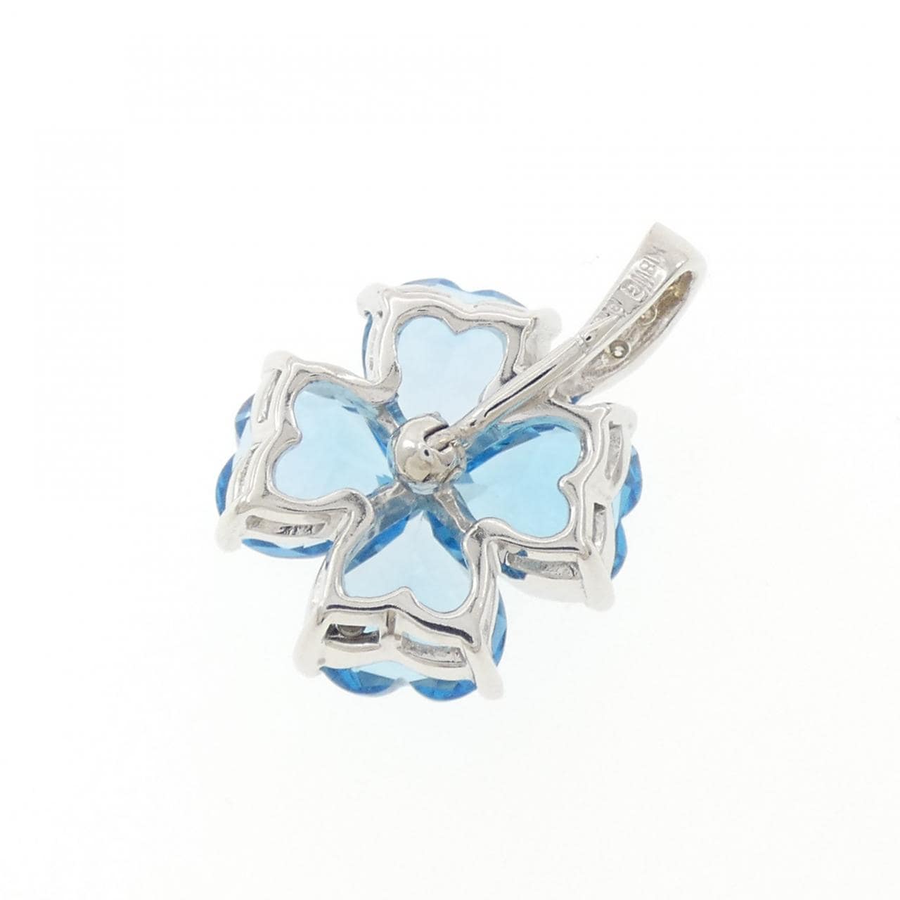 K18WG クローバー ブルートパーズ ペンダント 8.89CT