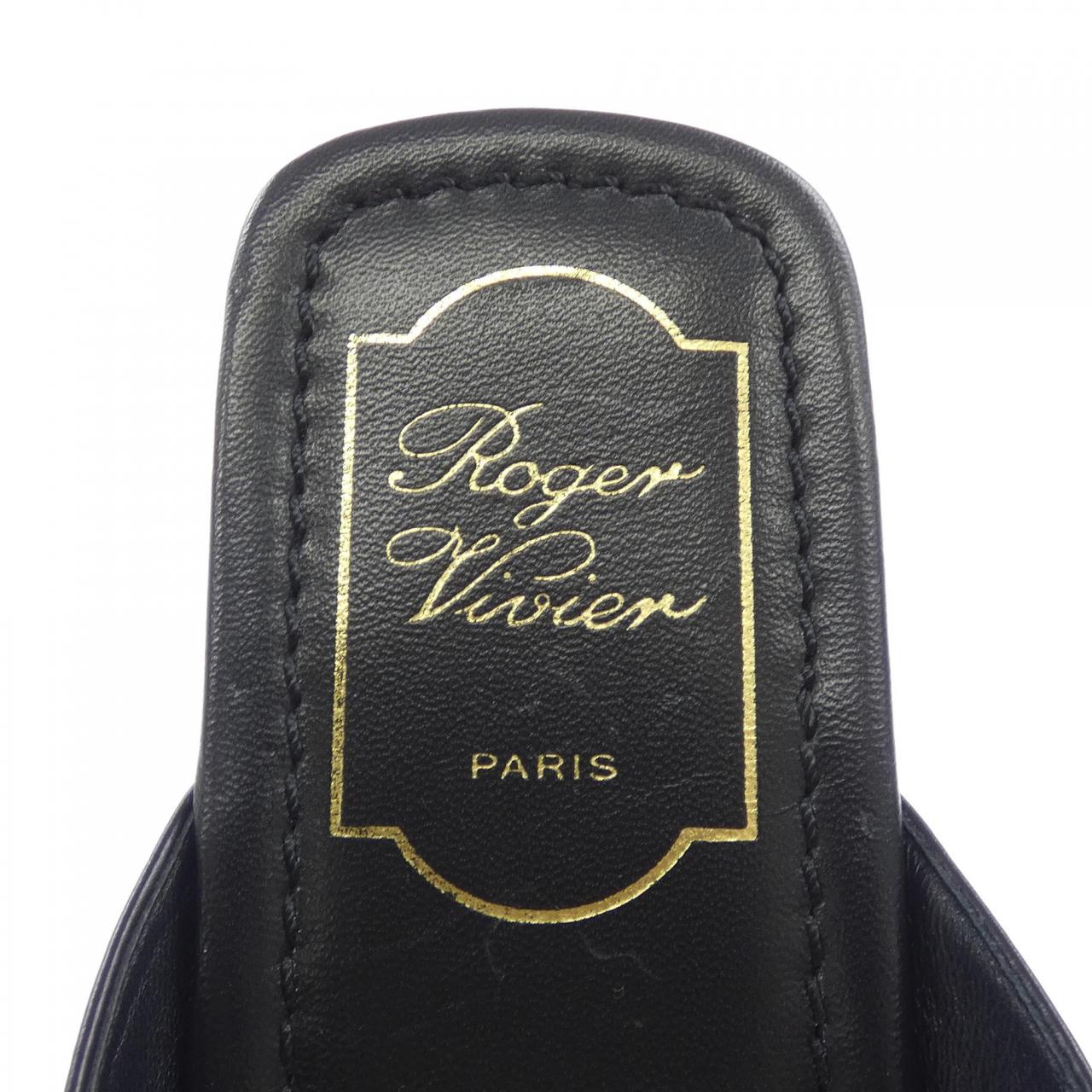 ロジェヴィヴィエ ROGER VIVIER サンダル