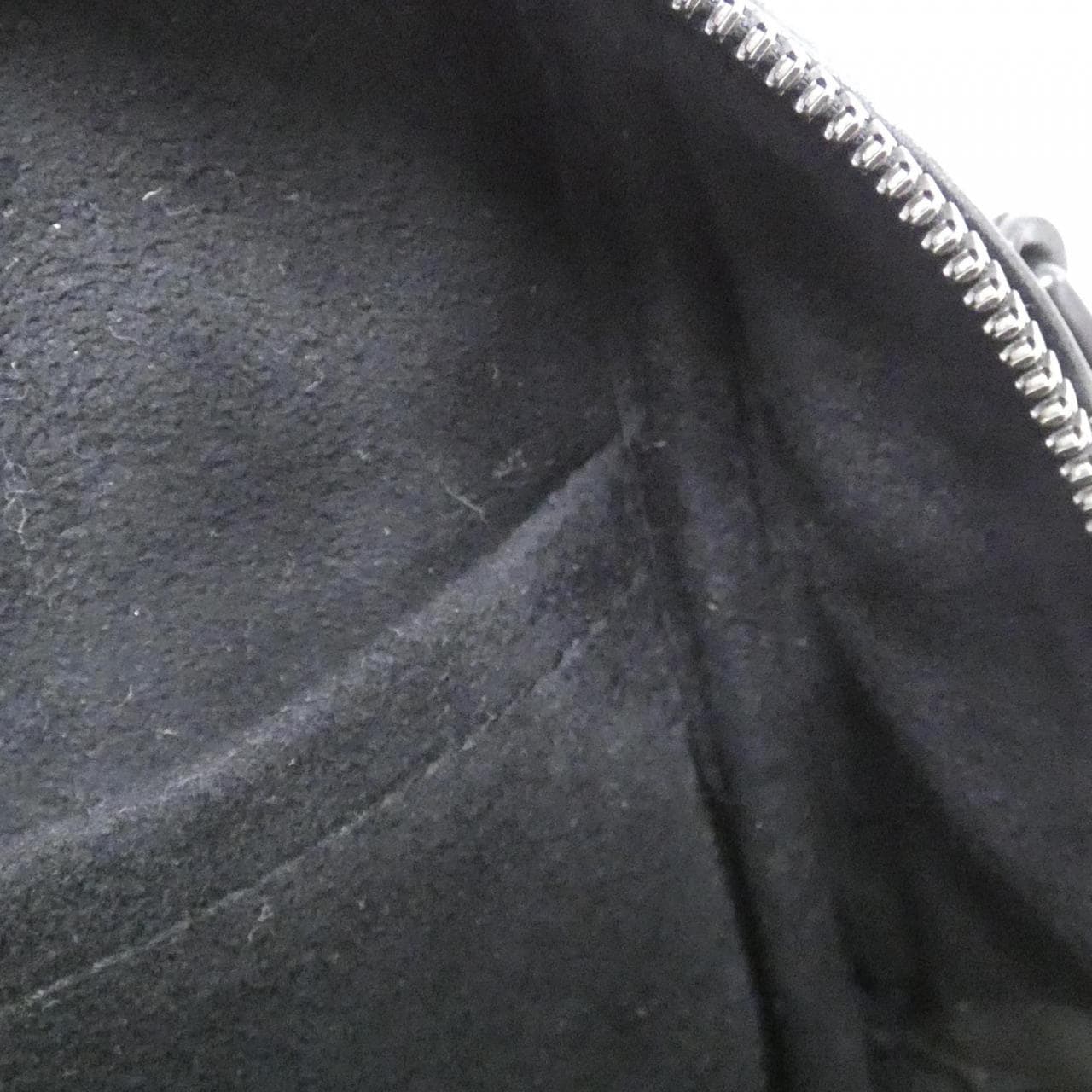 ルイヴィトン モノグラム ディフィール ペオニア M92403 ショルダーバッグ