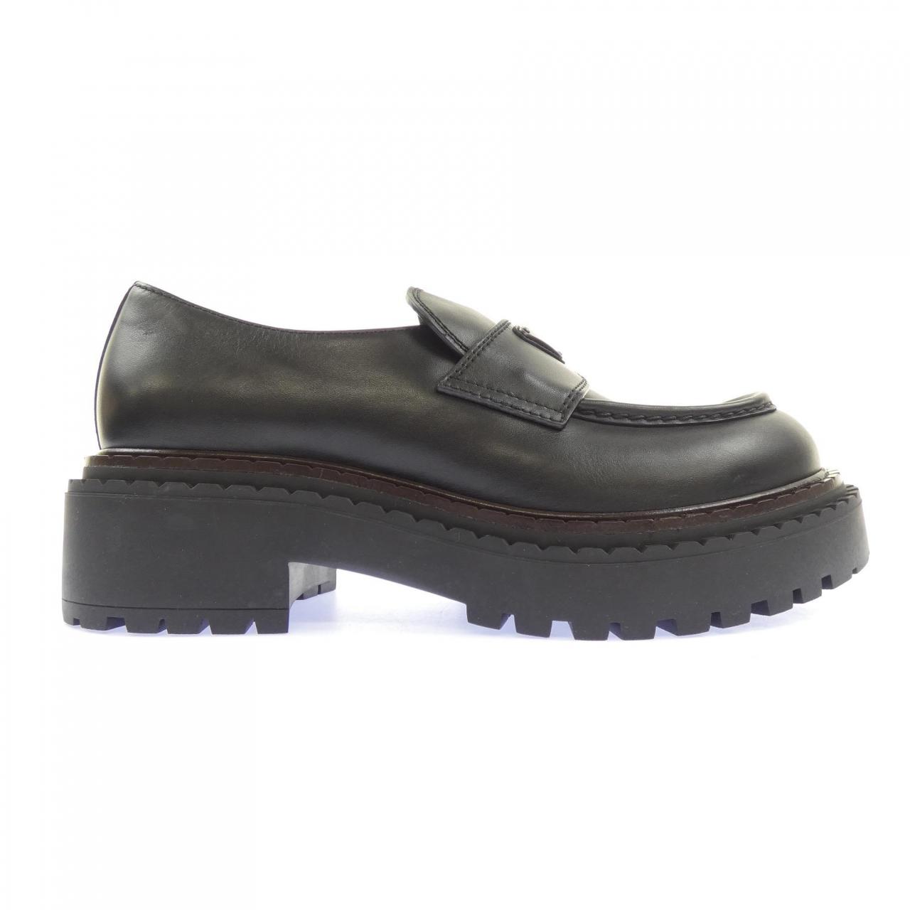 プラダ PRADA トライアングルロゴ レザーローファー 2DE148 シューズ