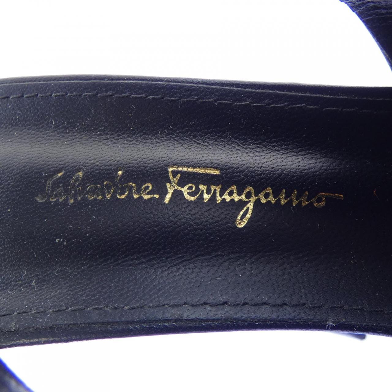 サルヴァトーレフェラガモ SALVATORE FERRAGAMO パンプス
