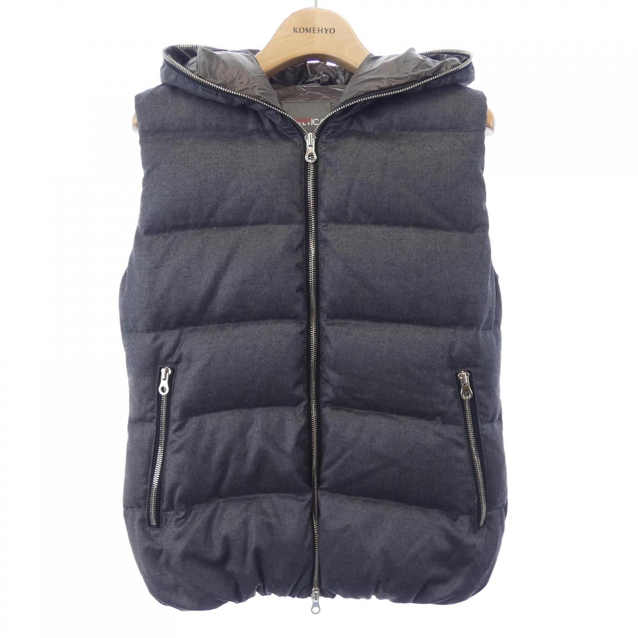 デュベティカ DUVETICA ダウンベスト