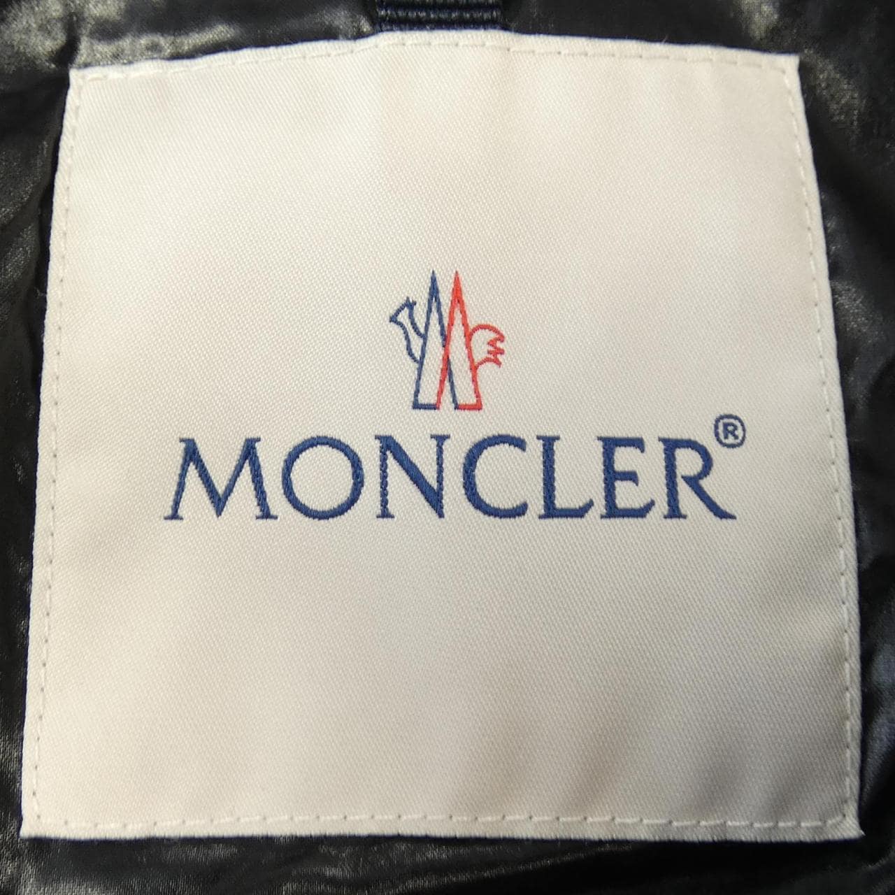 モンクレール MONCLER ダウンジャケット