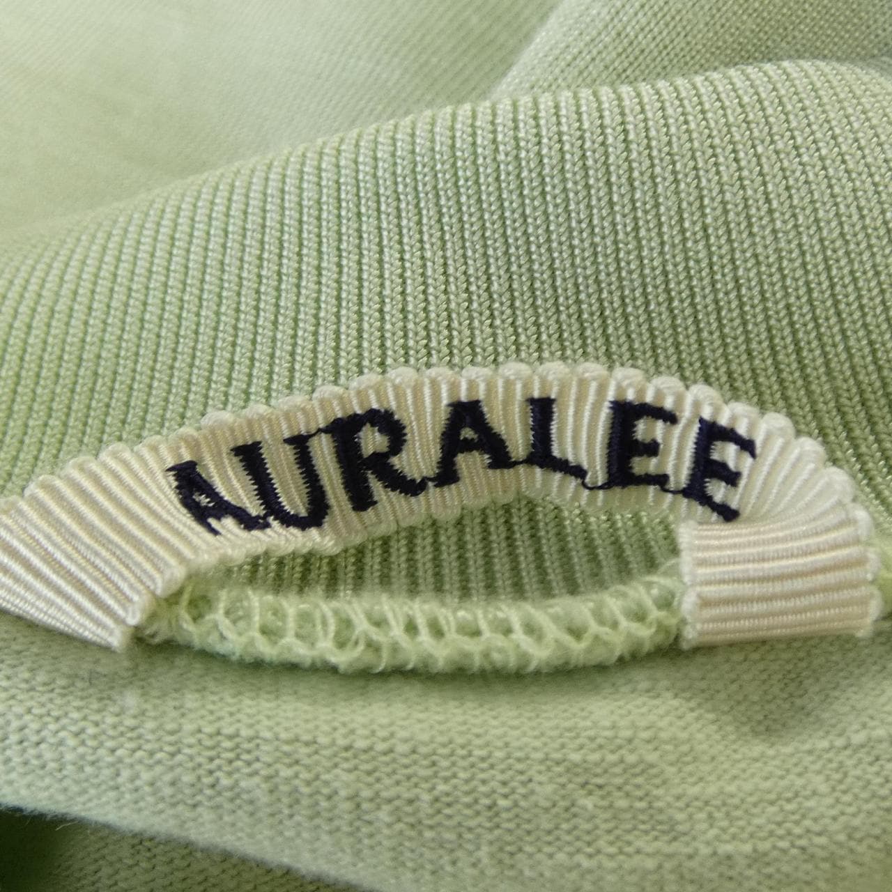 オーラリー AURALEE トップス