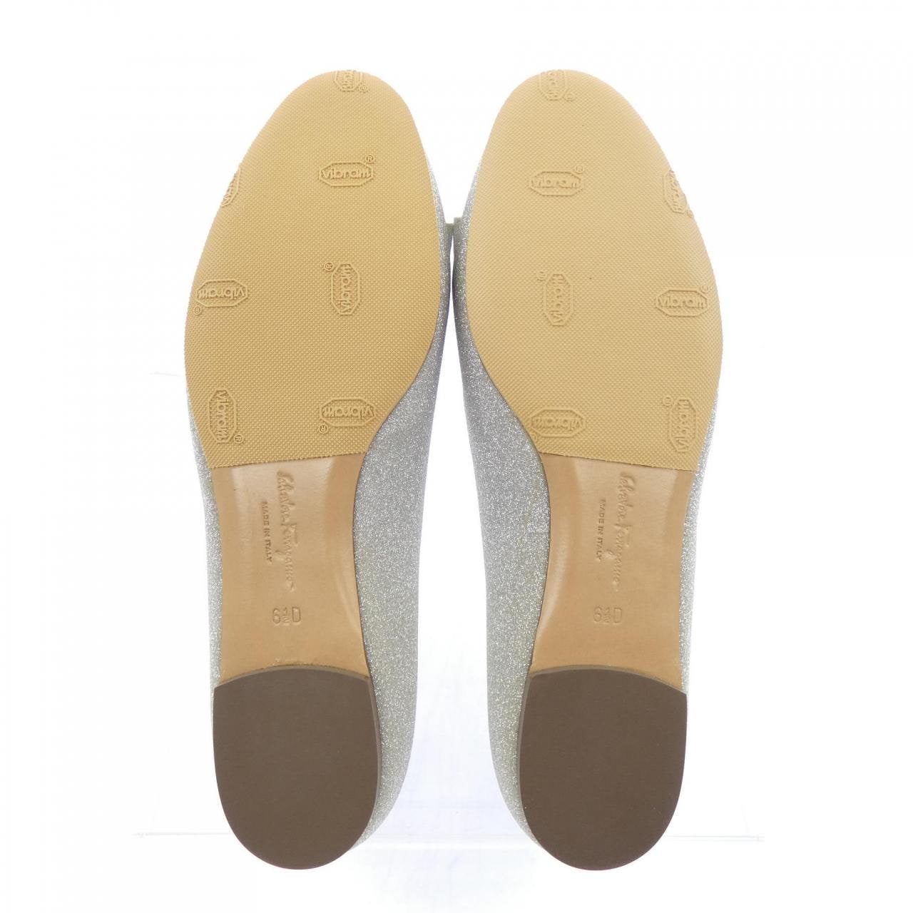 サルヴァトーレフェラガモ SALVATORE FERRAGAMO 15832 シューズ