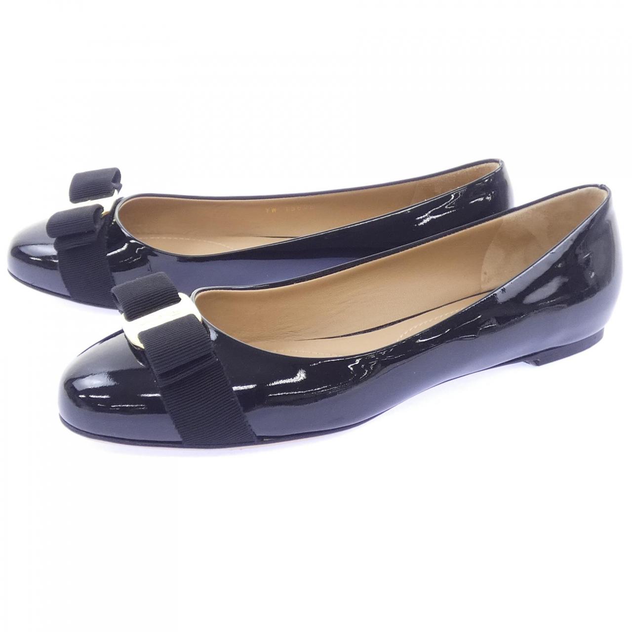 サルヴァトーレフェラガモ SALVATORE FERRAGAMO 574556 フラットシューズ