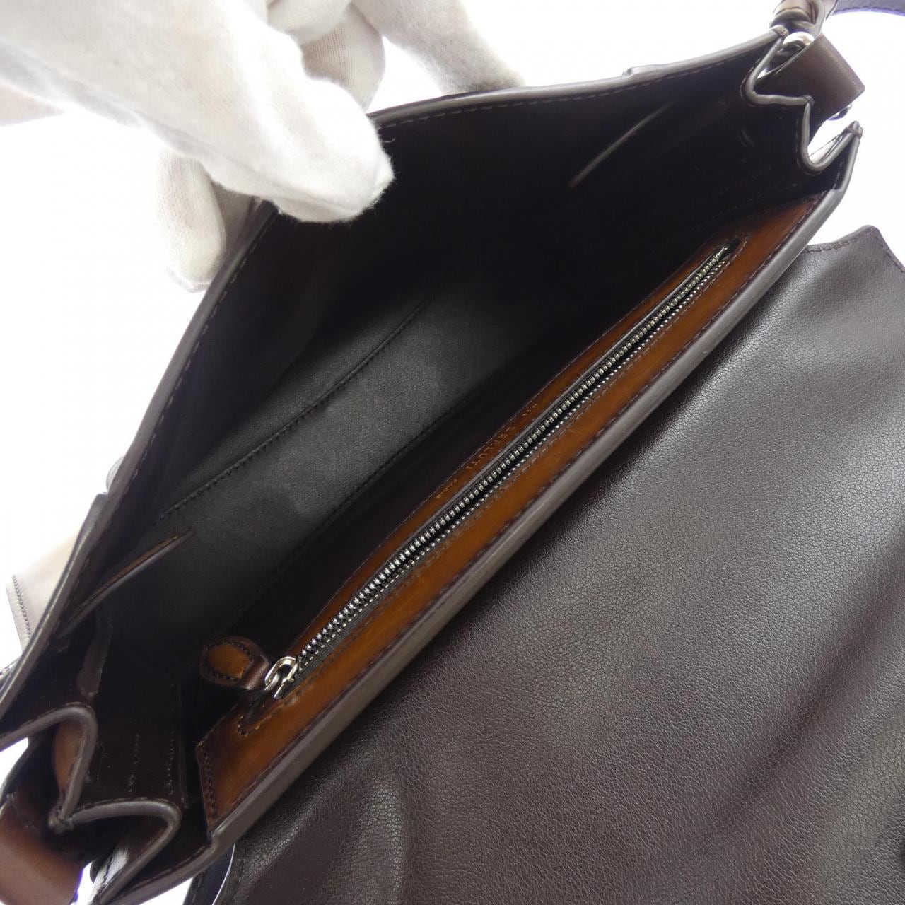 ベルルッティ Berluti アンディクロスボディメッセンジャー BAG