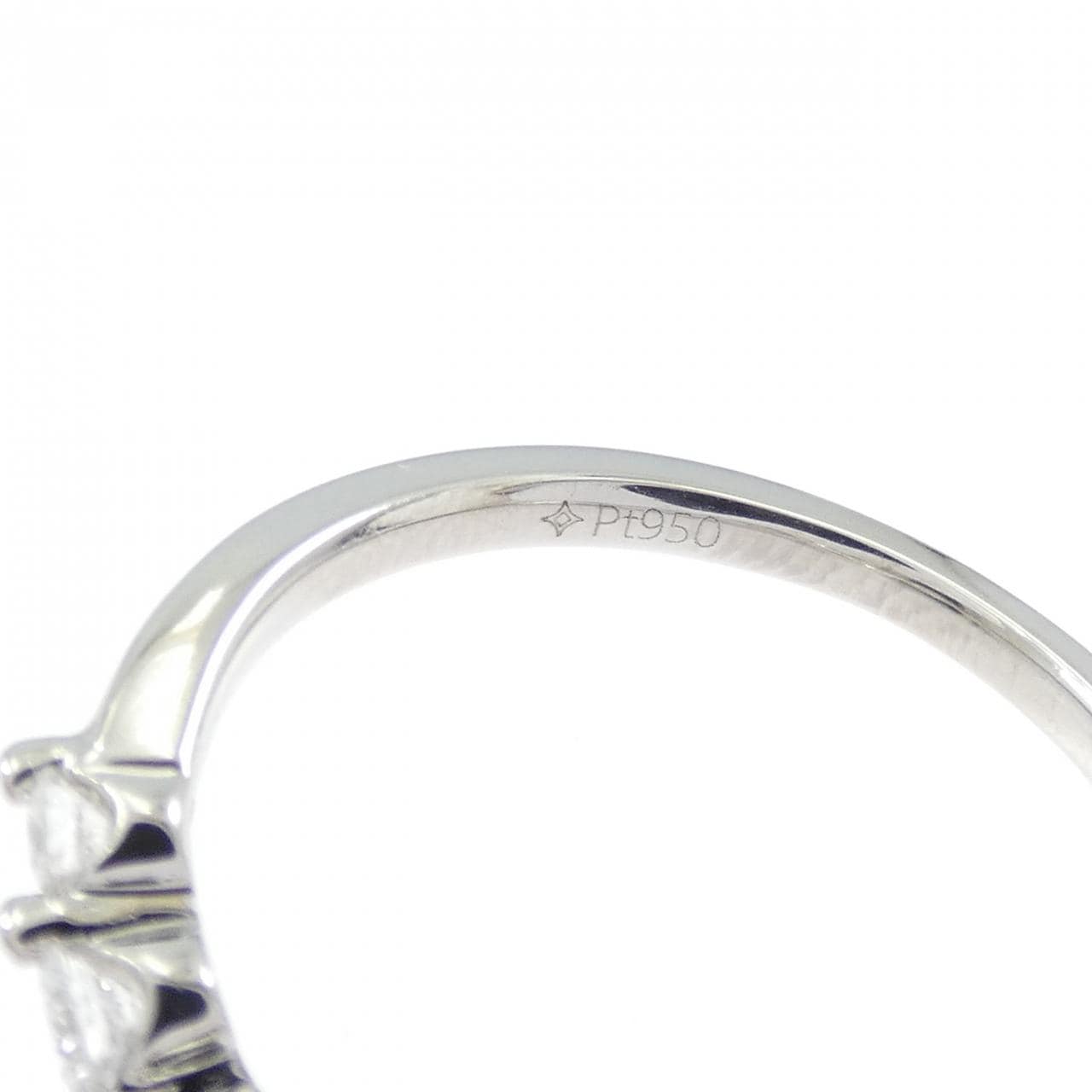 ジーエスティービー ダイヤモンド リング 0.25CT