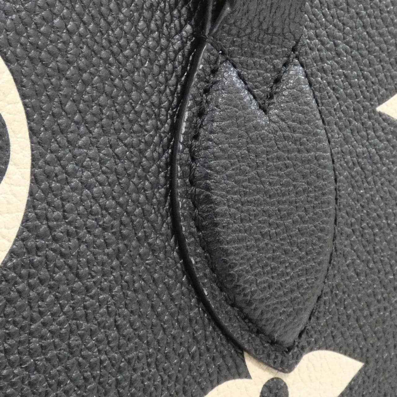 ルイヴィトン バイカラー モノグラム アンプラント オンザゴー MM M45495 バッグ