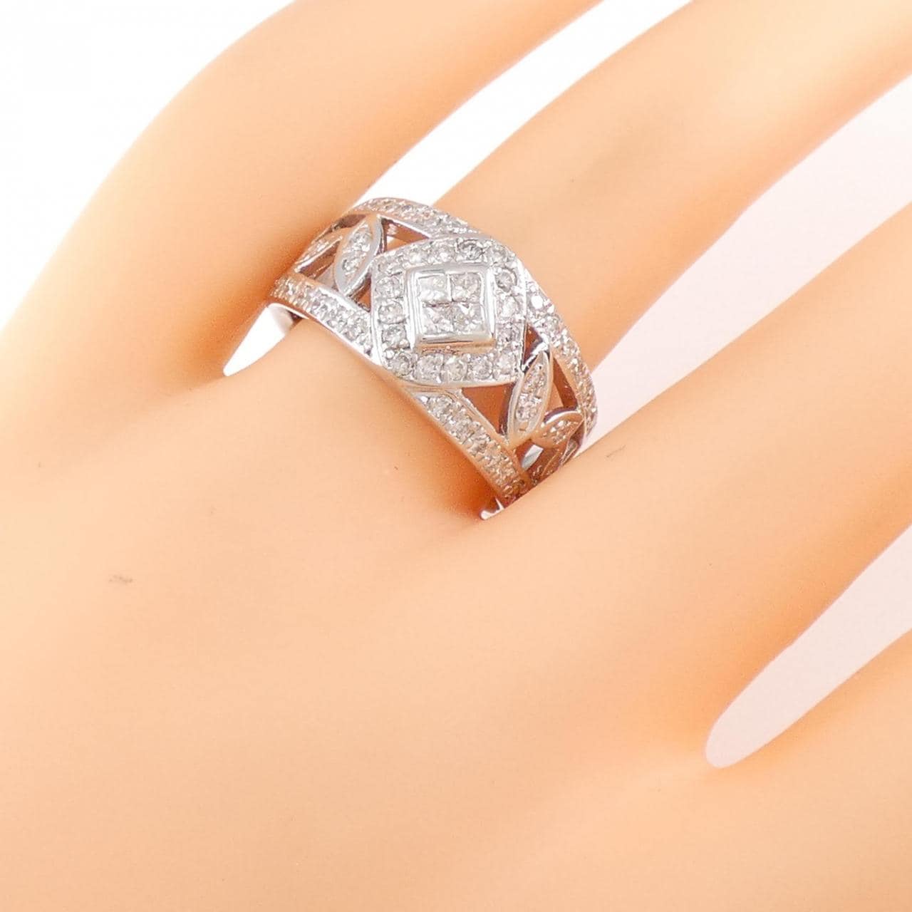 K18WG ダイヤモンド リング 0.80CT