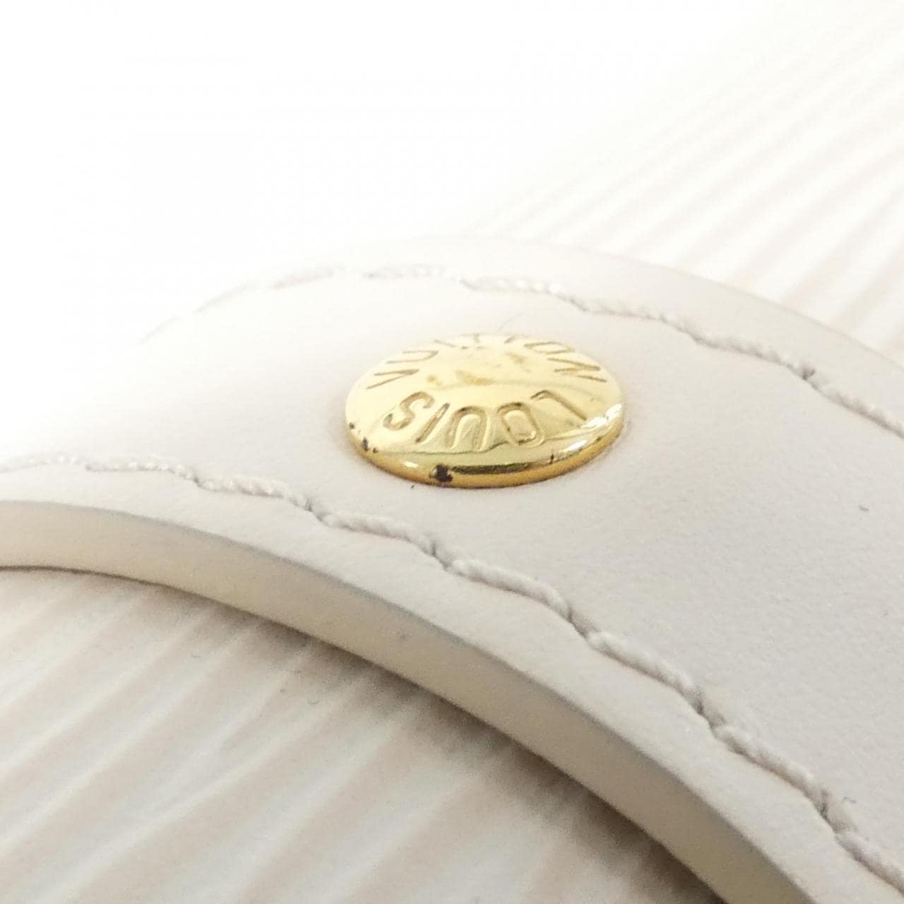 ルイヴィトン エピ ソミュールBB M23746 ショルダーバッグ