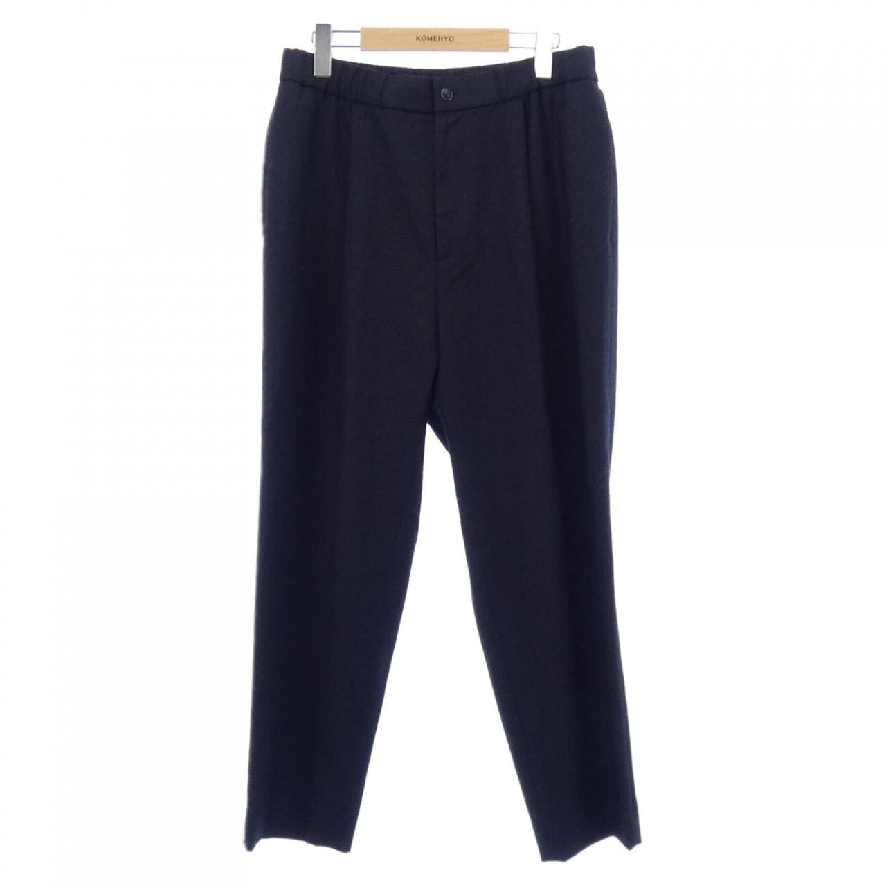 エイトン ATON パンツ