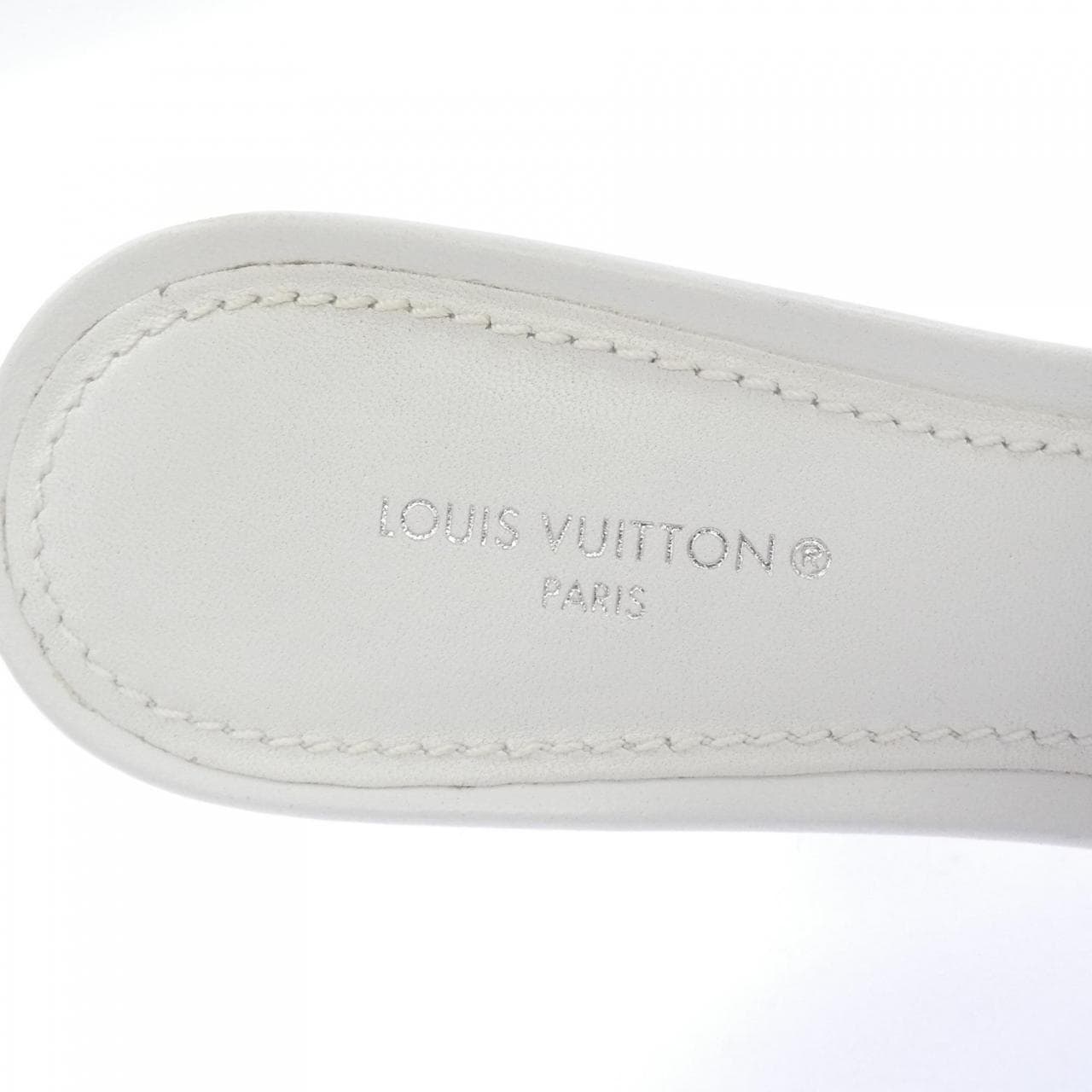 ルイヴィトン LOUIS VUITTON モノグラムエンボス リバイバルライン サンダル