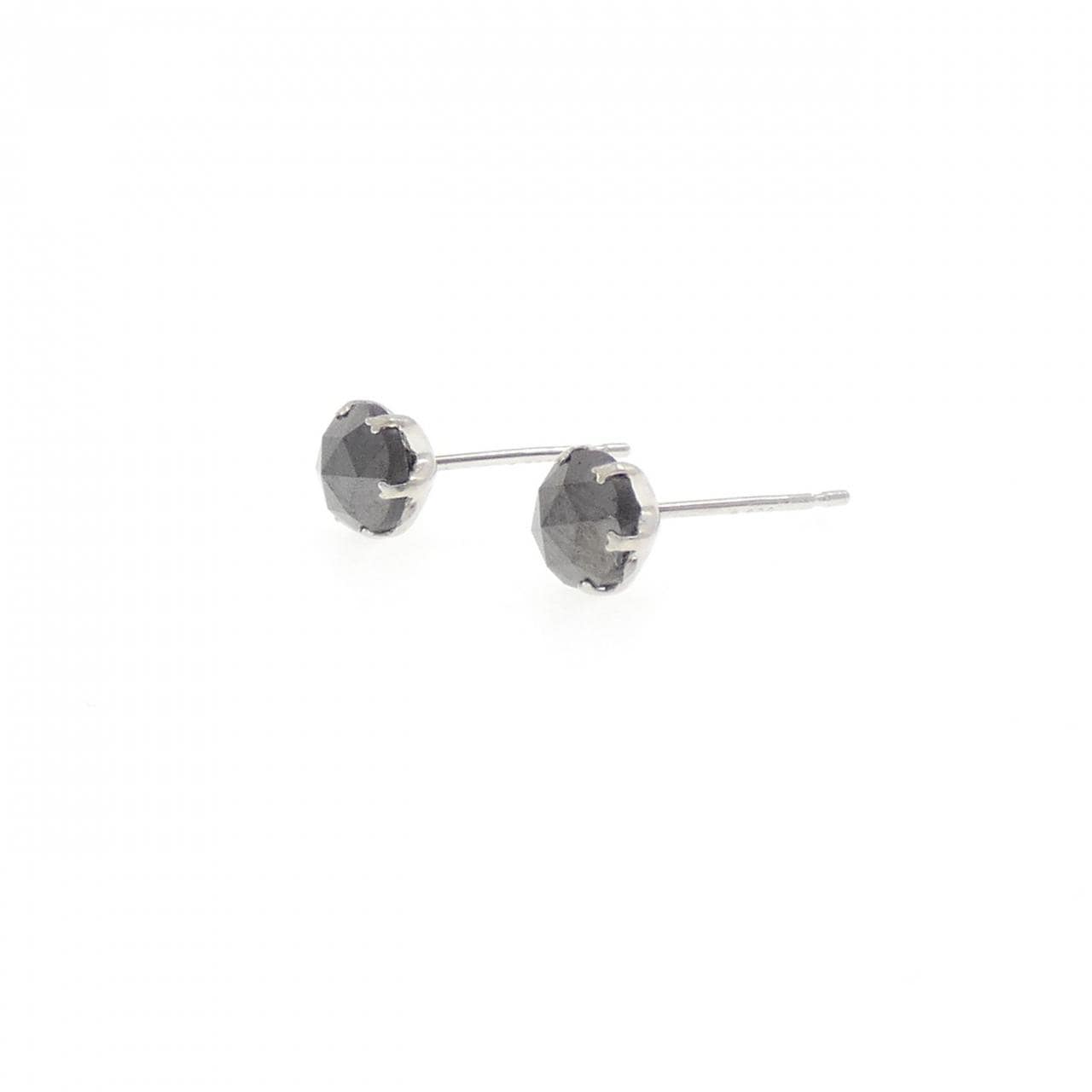 PT900 ソリティア ダイヤモンド ピアス 1.0CT
