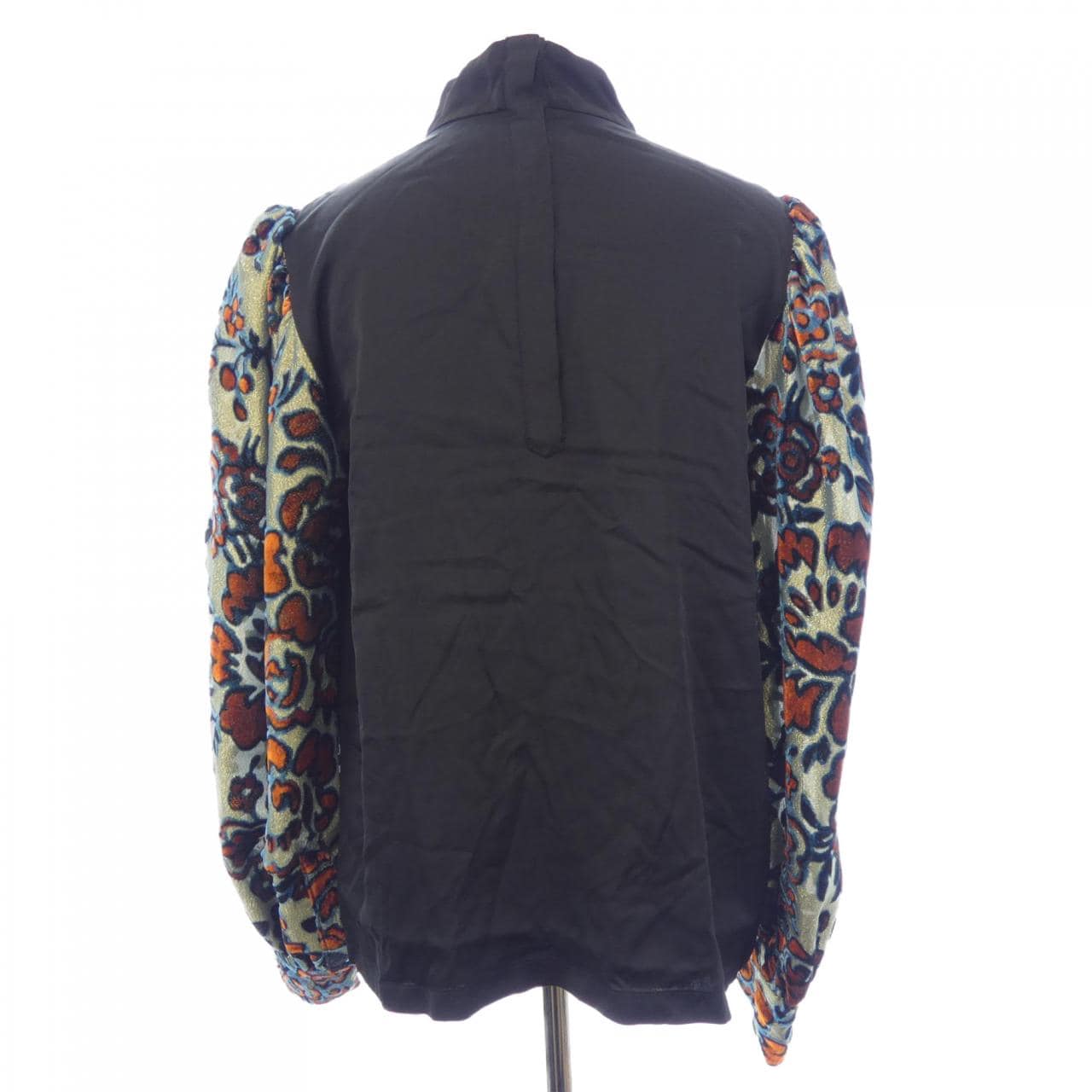 ドリスヴァンノッテン DRIES VAN NOTEN トップス