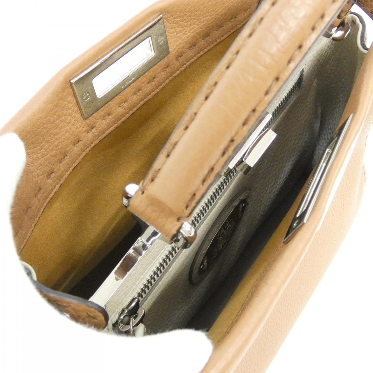 フェンディ SELLERIA ピーカブー 8BN290 Q0J バッグ