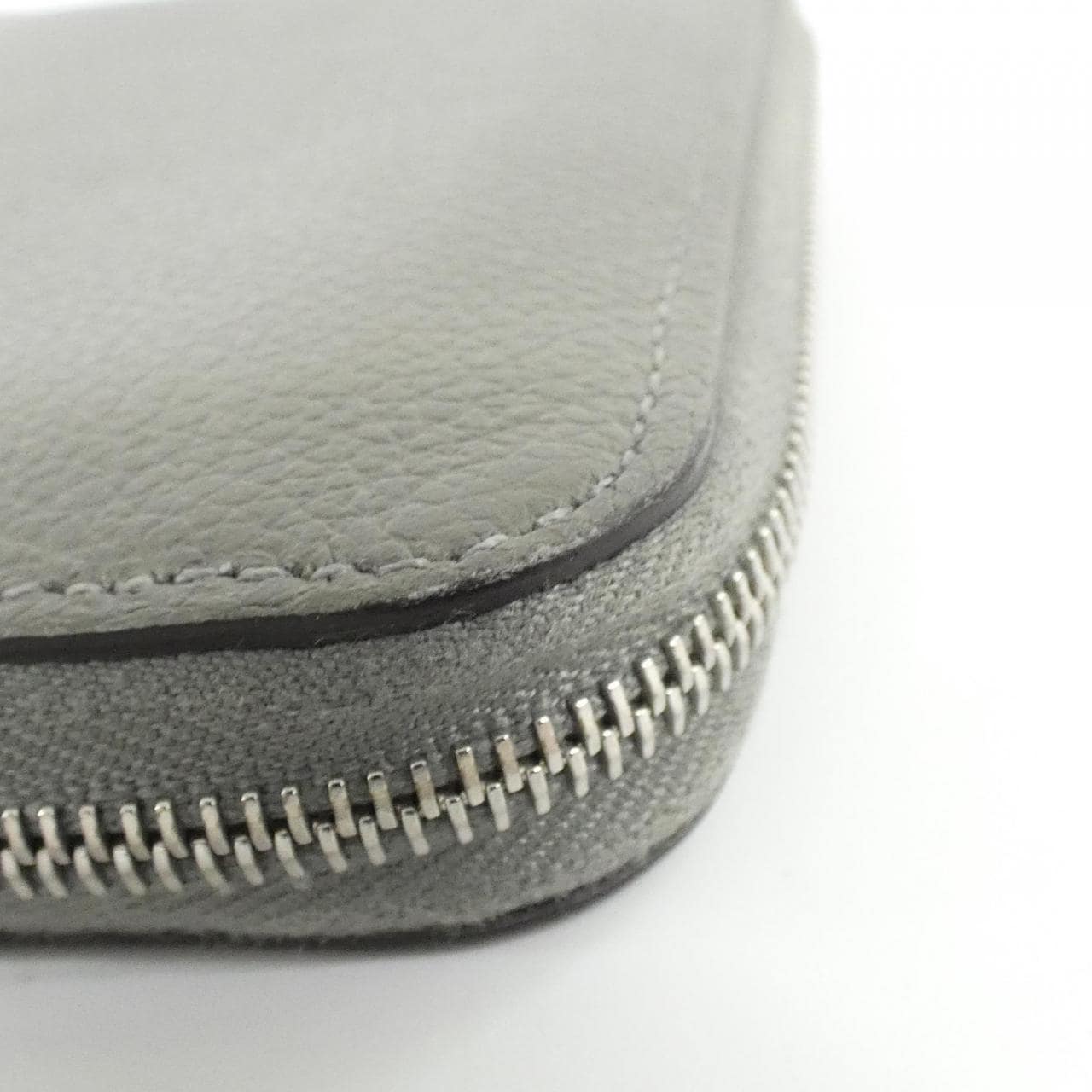 エルメス EN LIBERTE シルク イン コンパクト 084541CK 財布