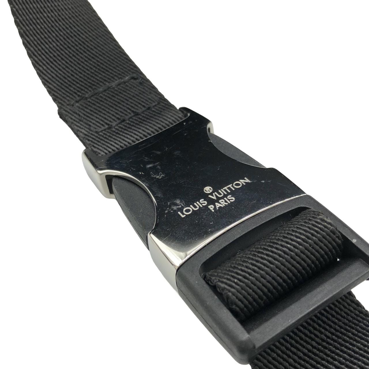 ルイヴィトン エピ ダミエ グラフィット バムバッグ M56610 ショルダーバッグ