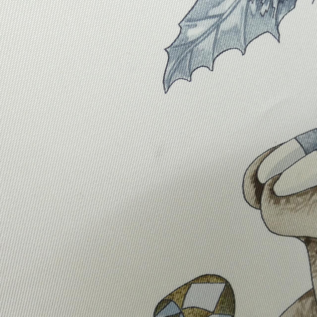 エルメス CONFIDENTS DES COEURS カレ スカーフ