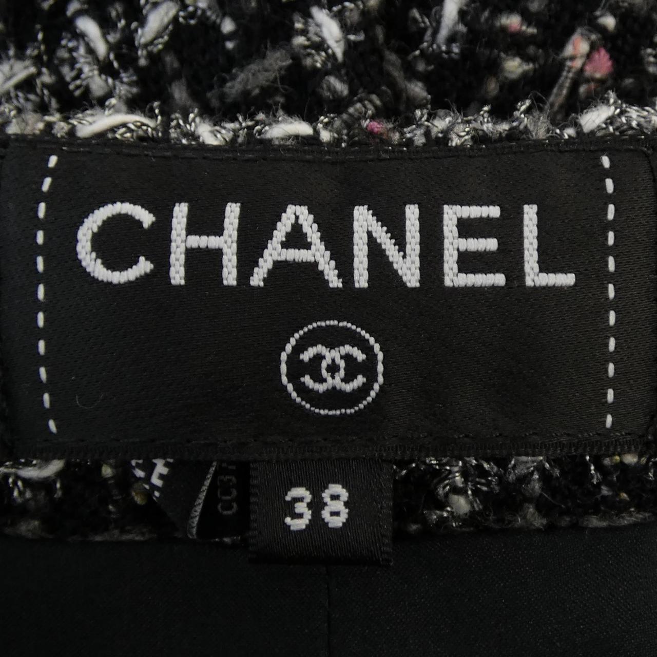 シャネル CHANEL LOOK28 P77734V69392 ショートパンツ
