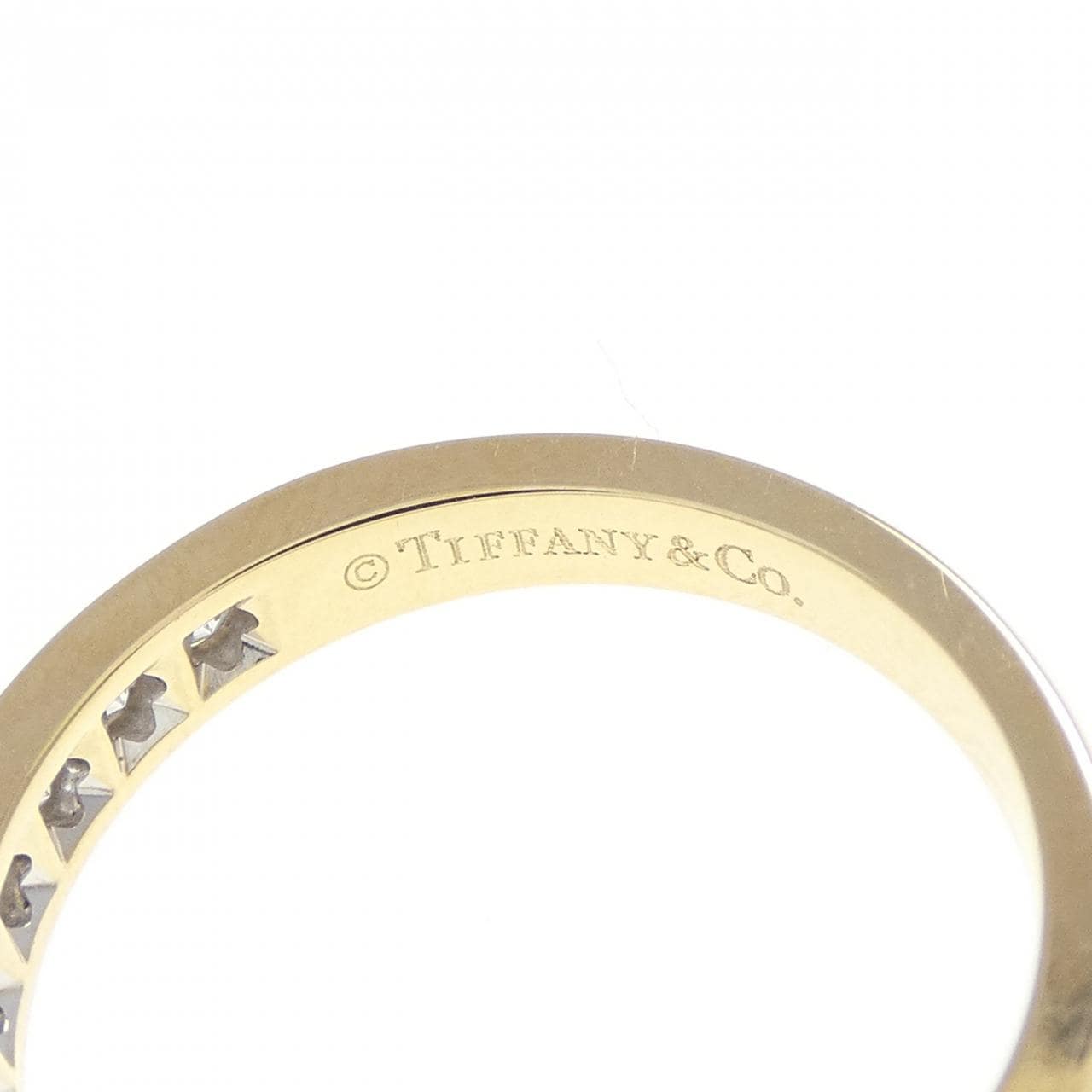ティファニー ハーフサークル チャネルセッティング リング
