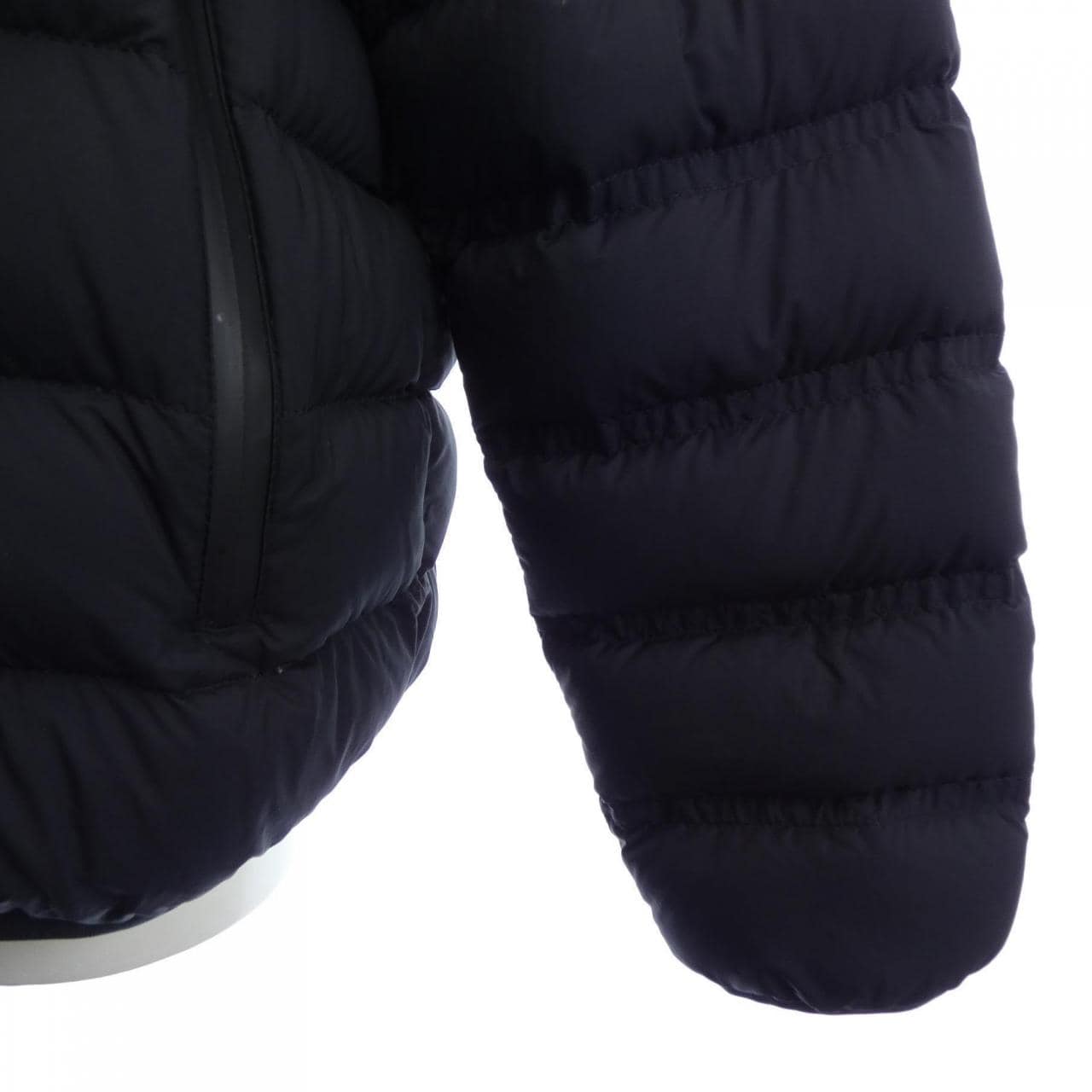 モンクレール MONCLER ARROUX ダウンジャケット