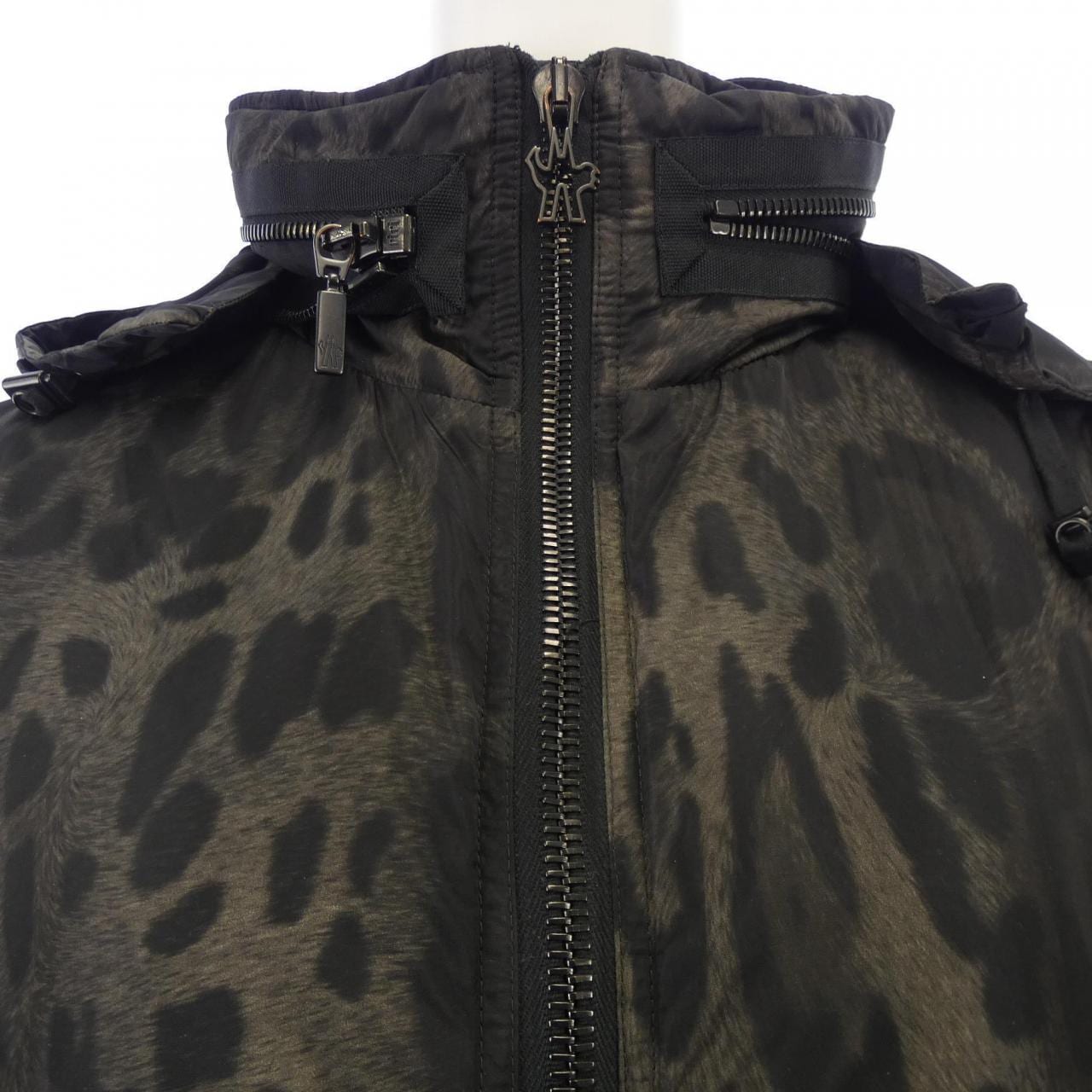 モンクレールガムルージュ MONCLER GAMMEROUGE 21934733880 ダウンコート