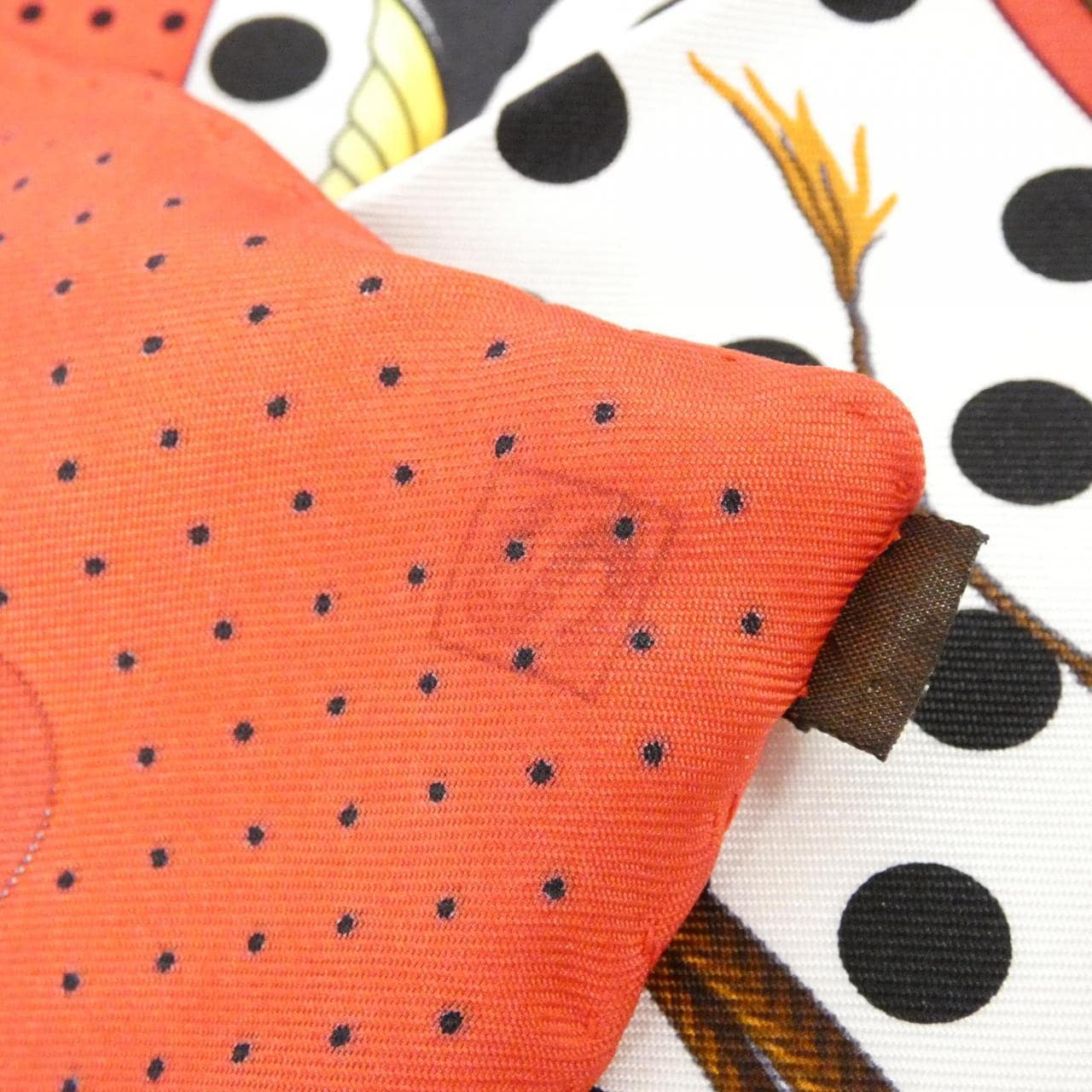 エルメス ガヴロッシュ プチスカーフ