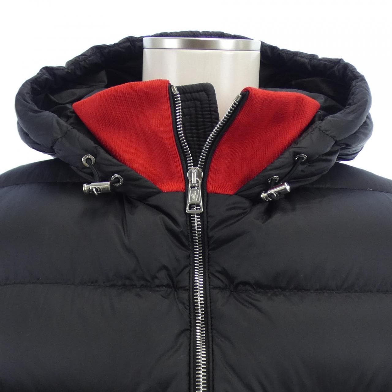 モンクレール MONCLER ダウンジャケット