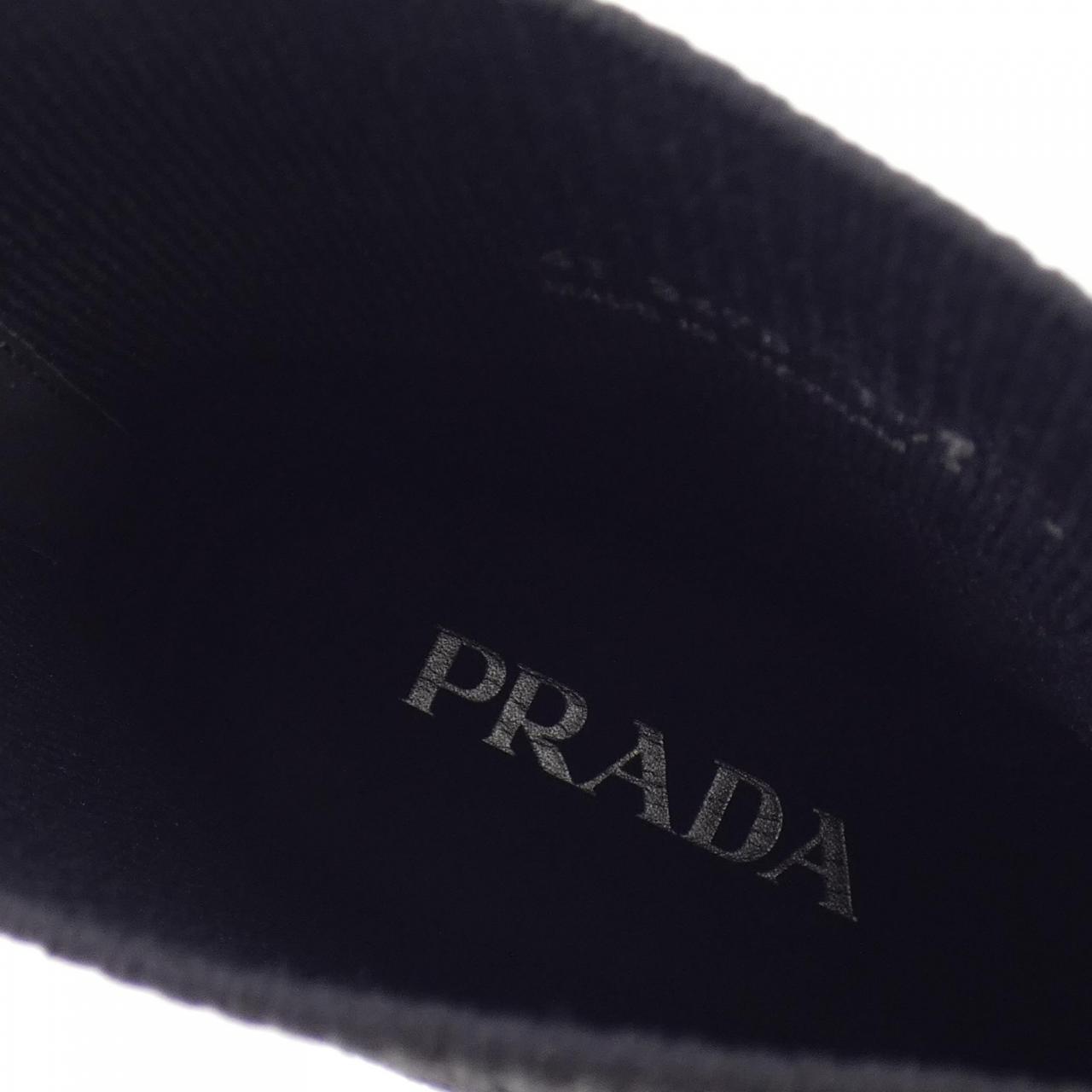 プラダ PRADA スニーカー